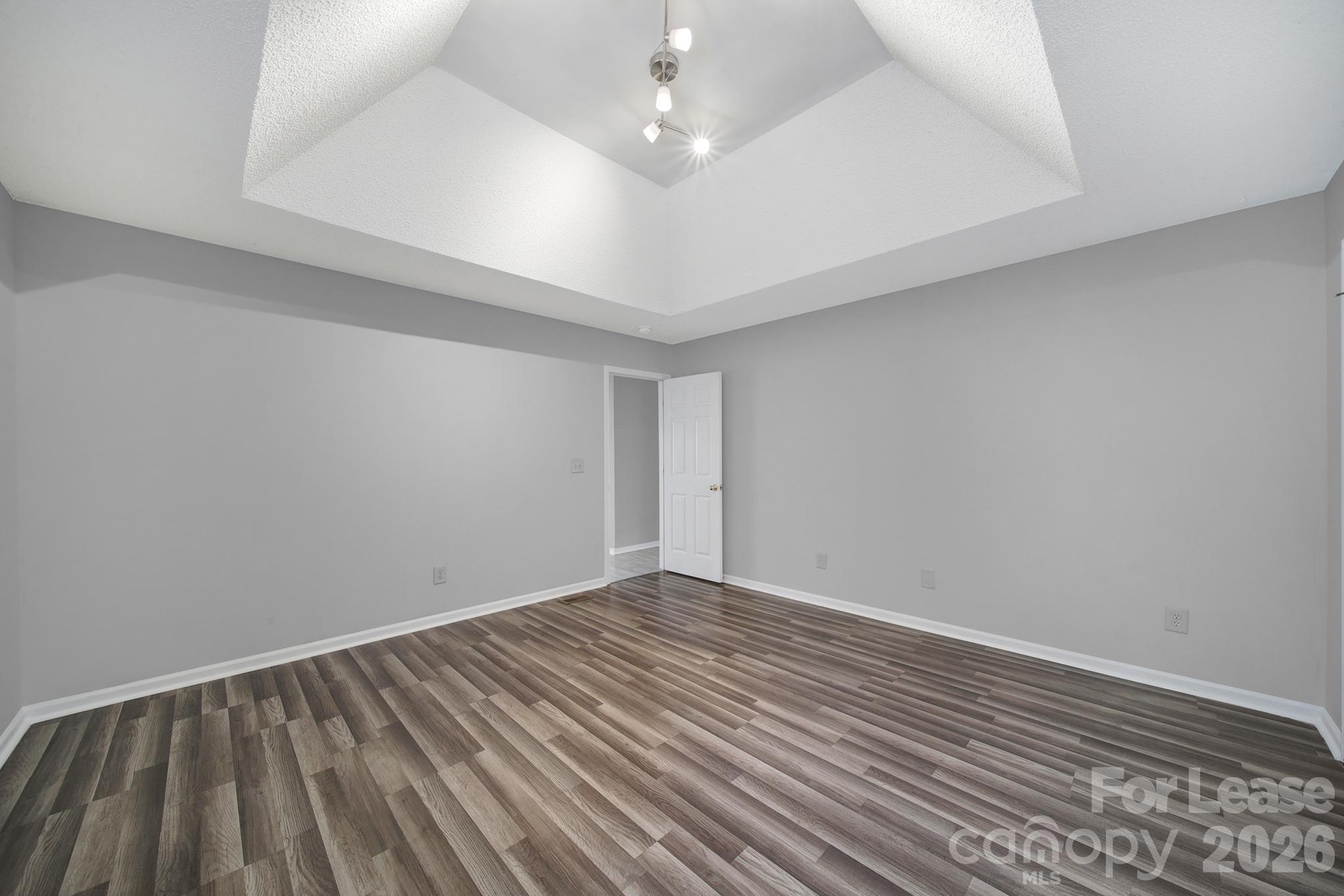 303 Bennington Drive Property Photo 12
