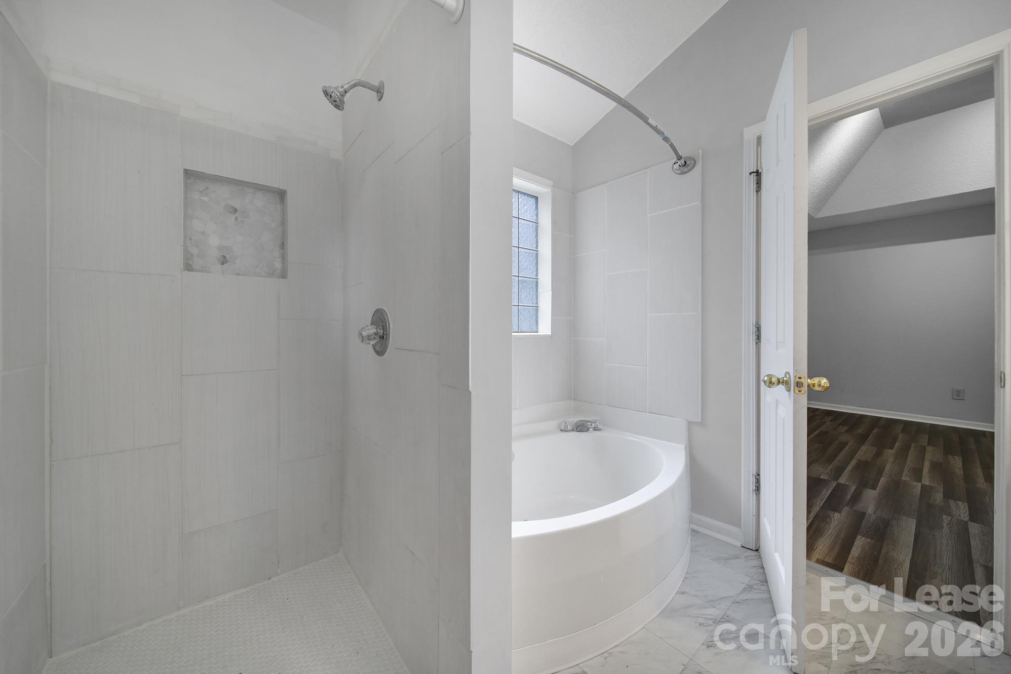 303 Bennington Drive Property Photo 15