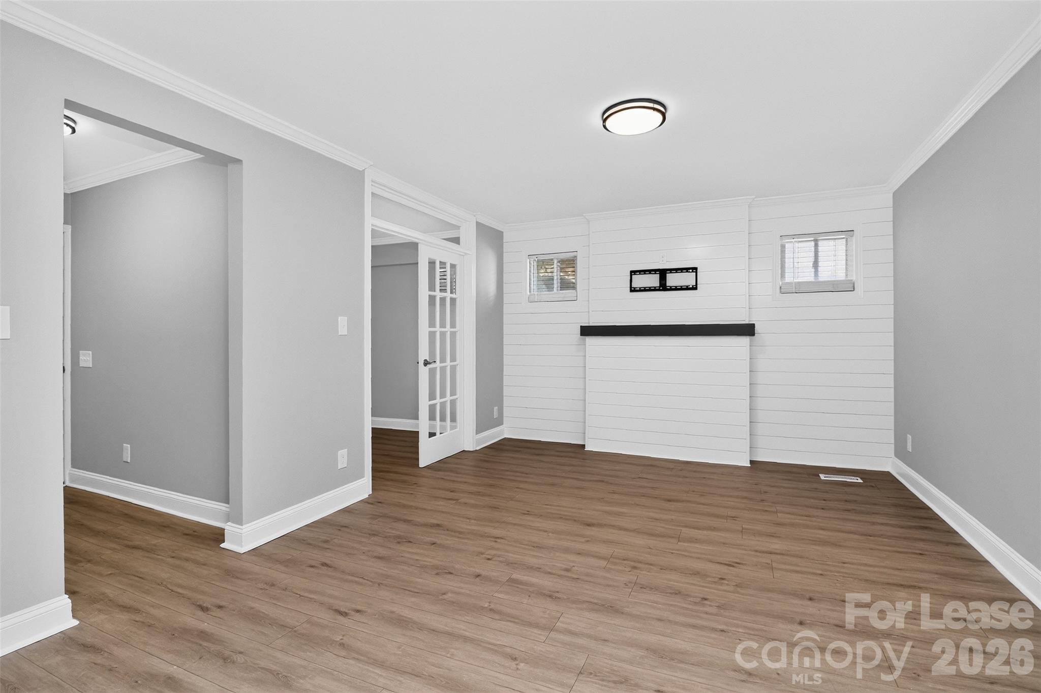 2233 Highland Street Property Photo 7