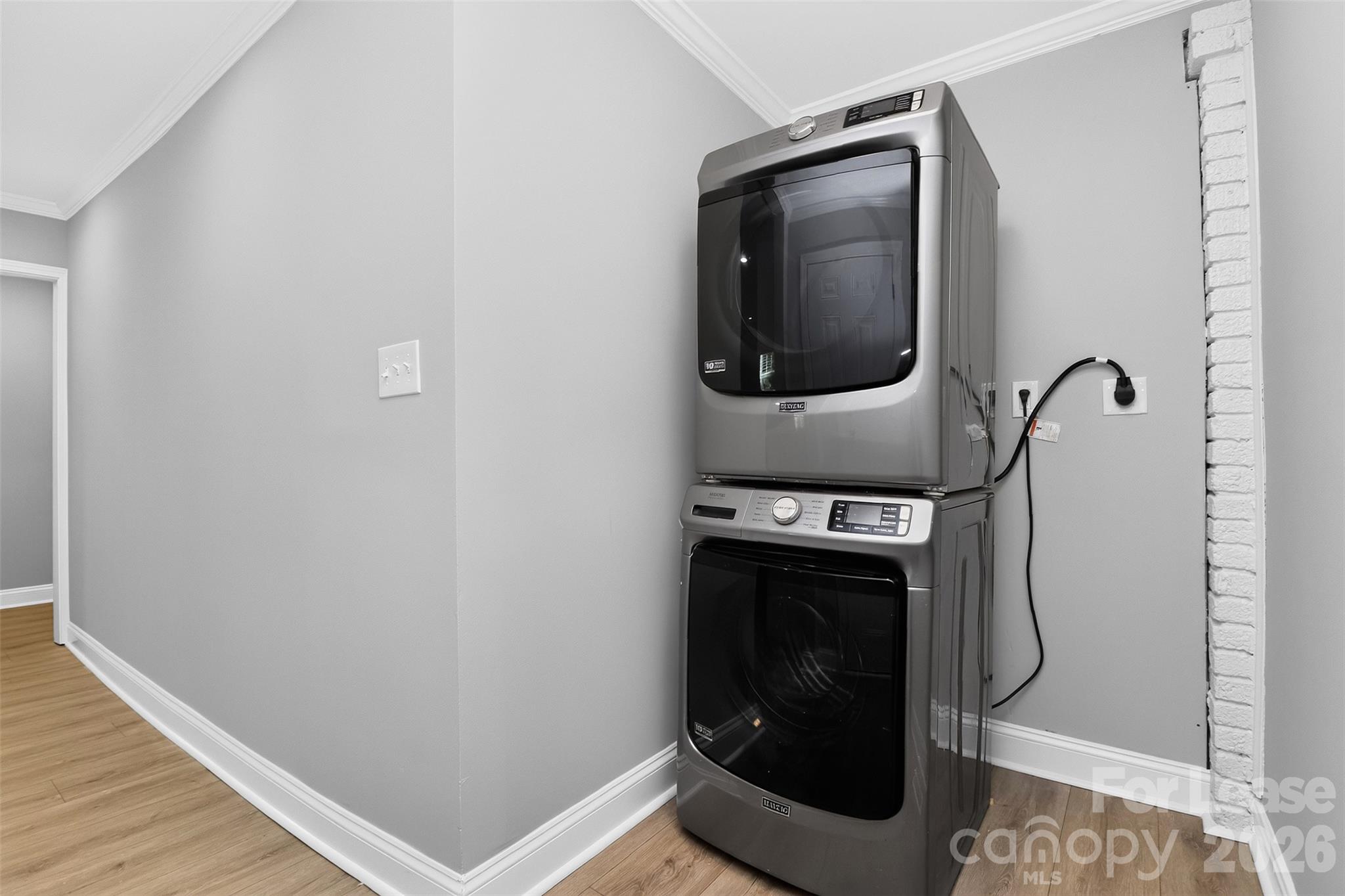 2233 Highland Street Property Photo 16