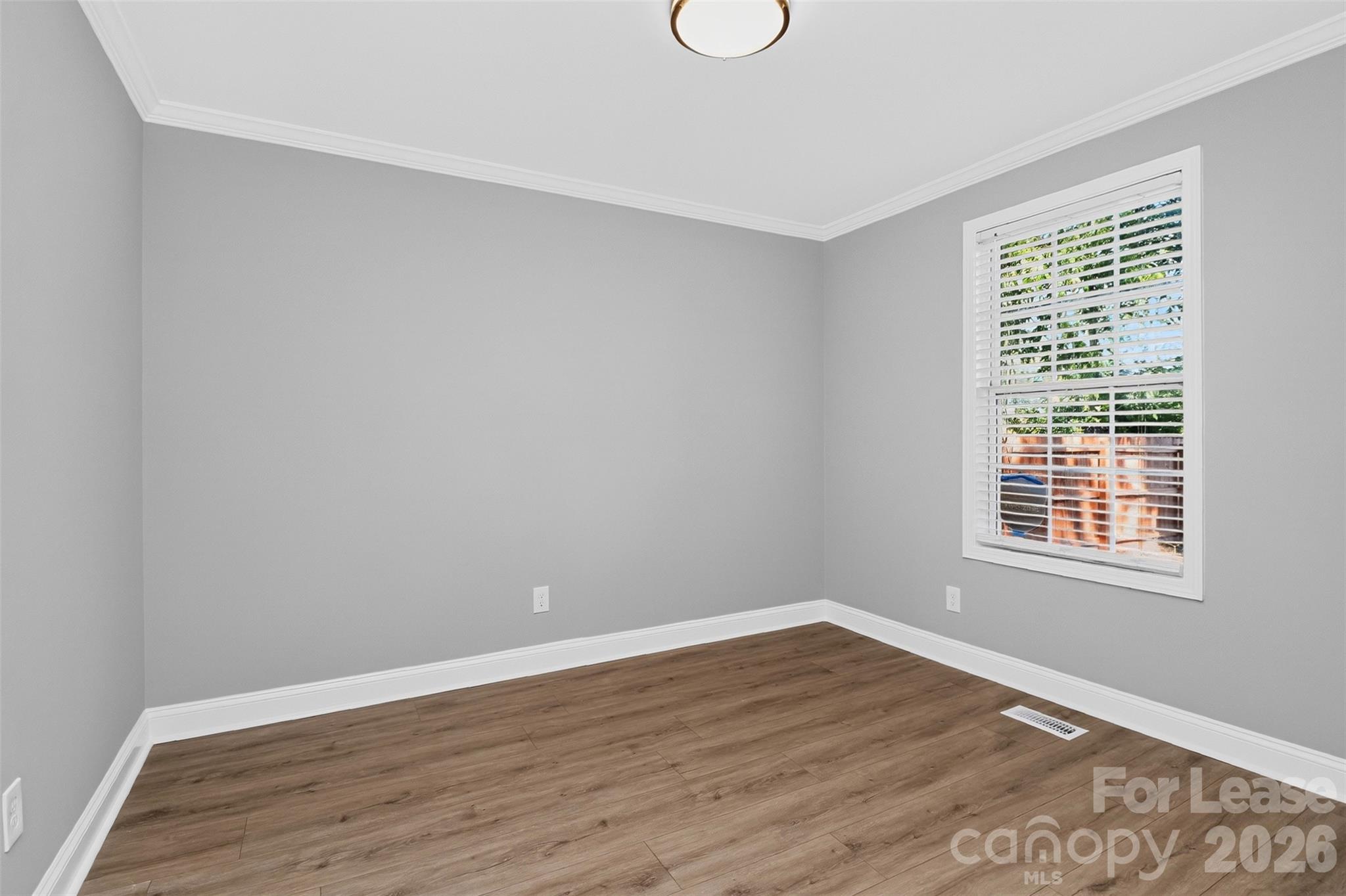 2233 Highland Street Property Photo 19