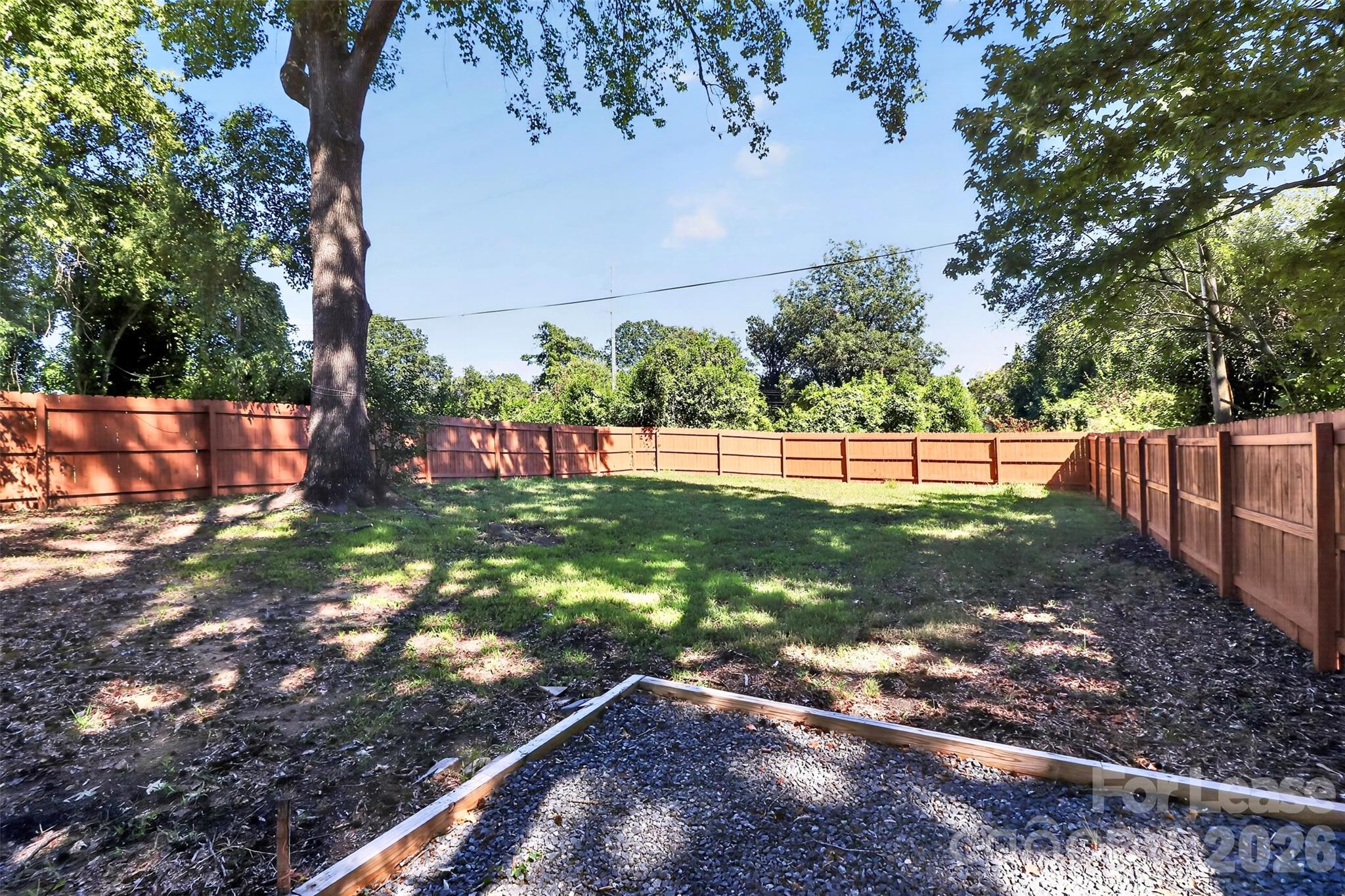 2233 Highland Street Property Photo 28