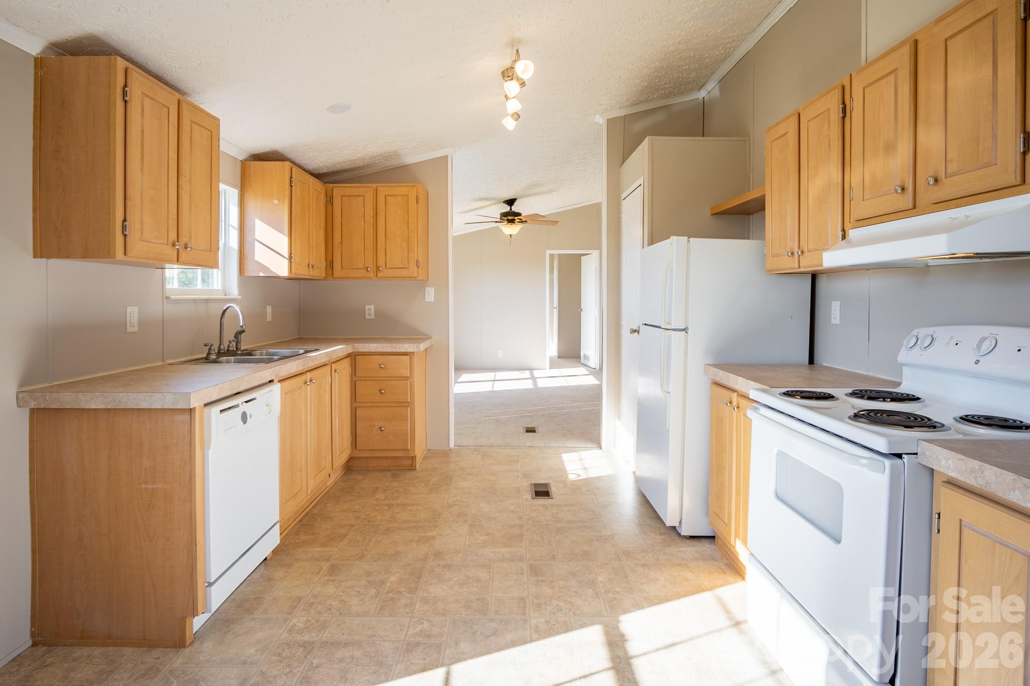 2956 Daisy Trail Property Photo 11