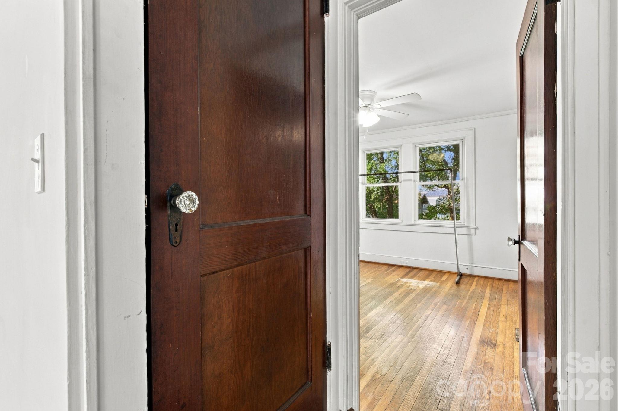506 Aquadale Road Property Photo 10