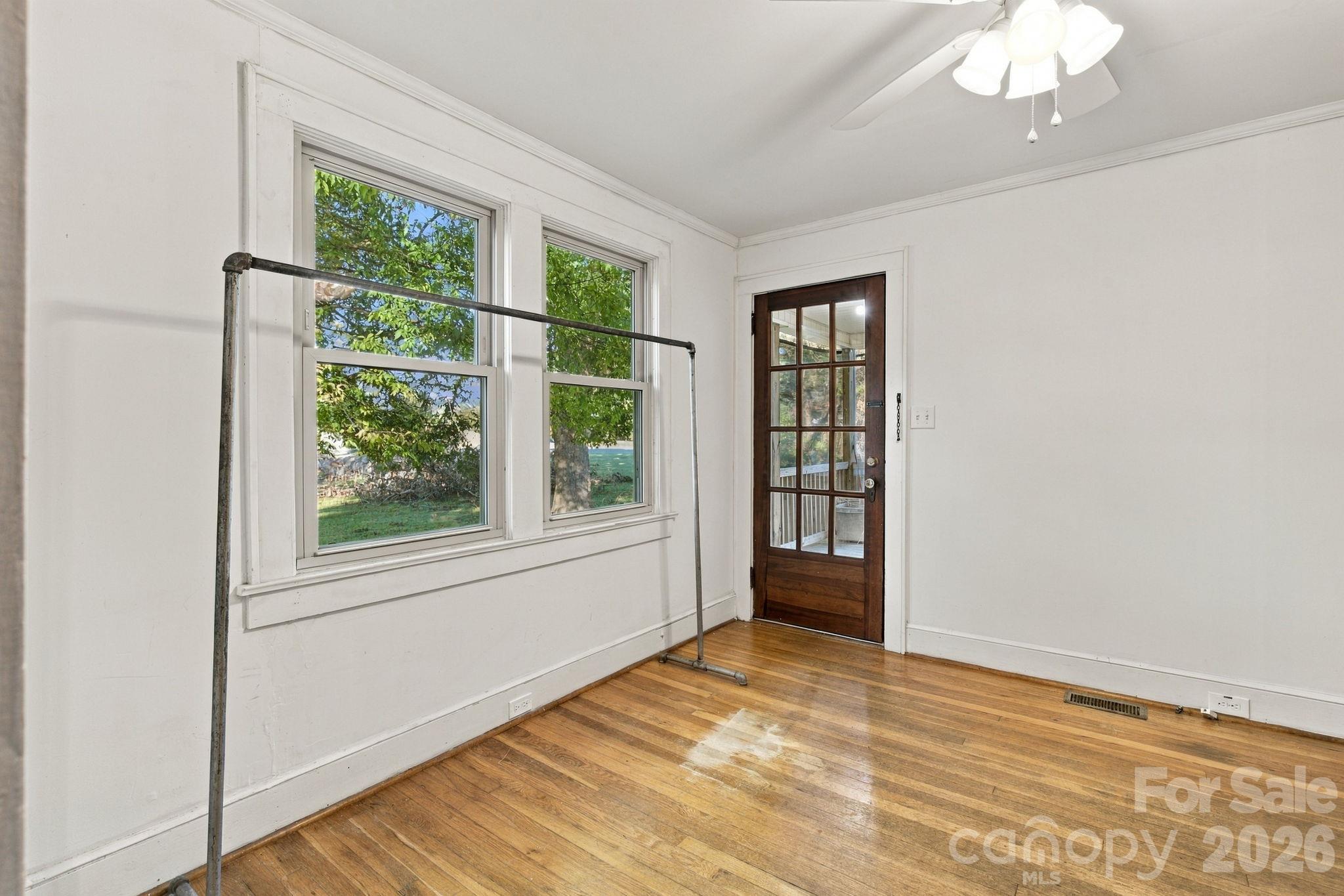 506 Aquadale Road Property Photo 12