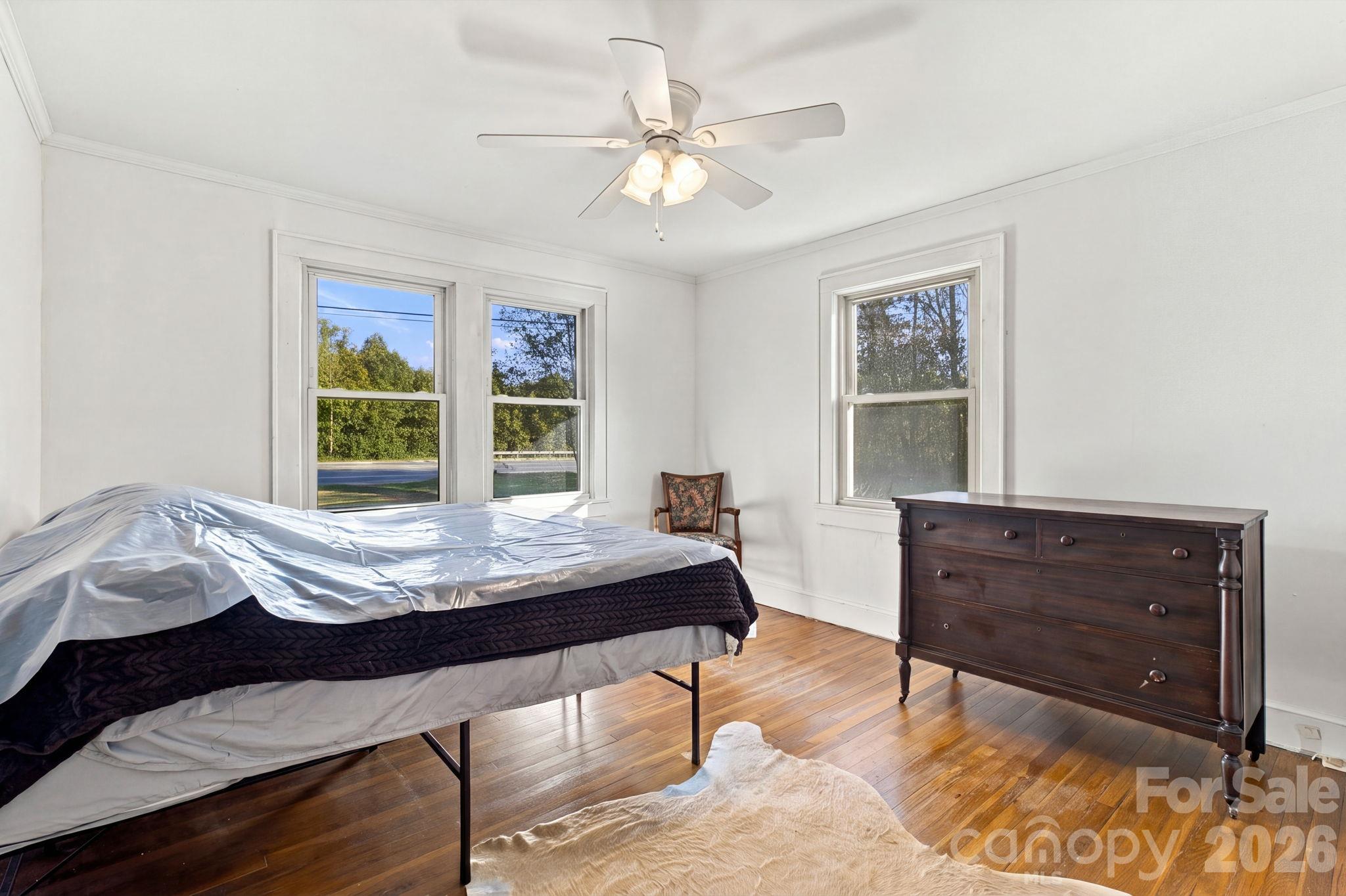 506 Aquadale Road Property Photo 14