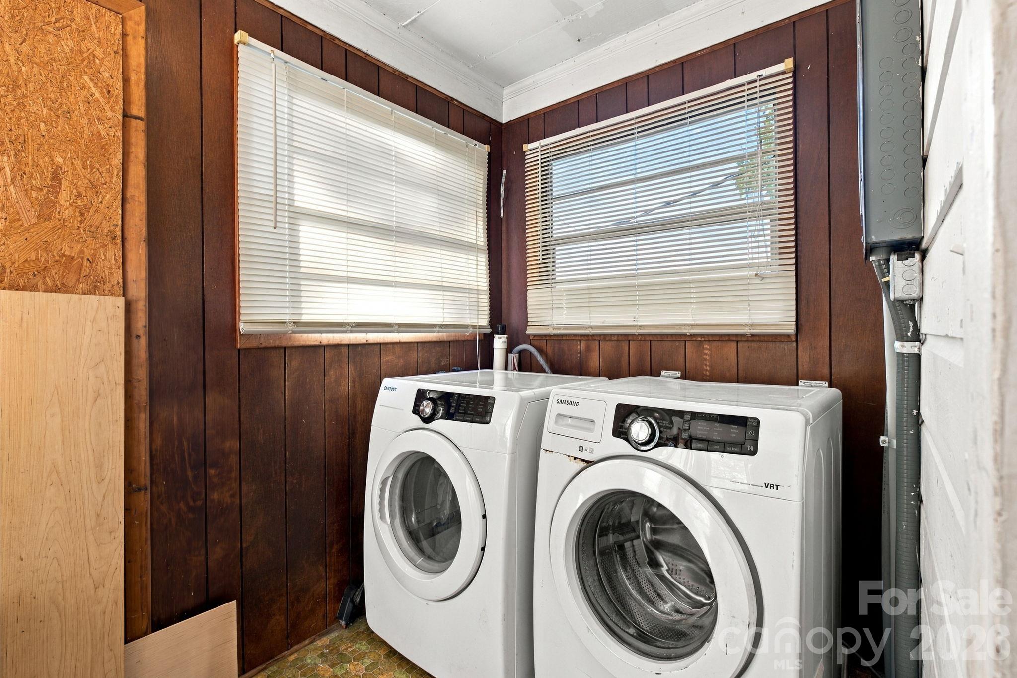 506 Aquadale Road Property Photo 25