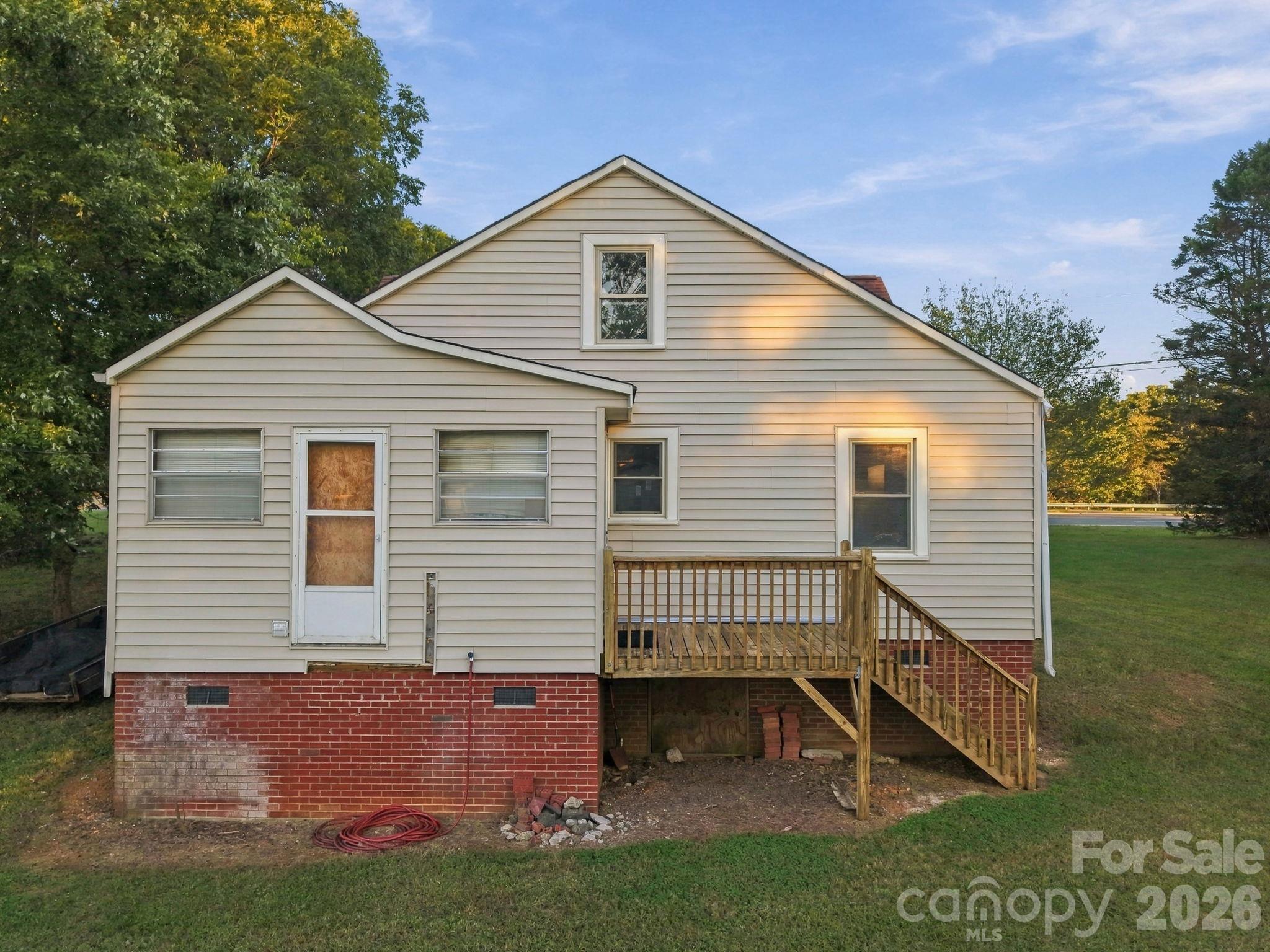 506 Aquadale Road Property Photo 30