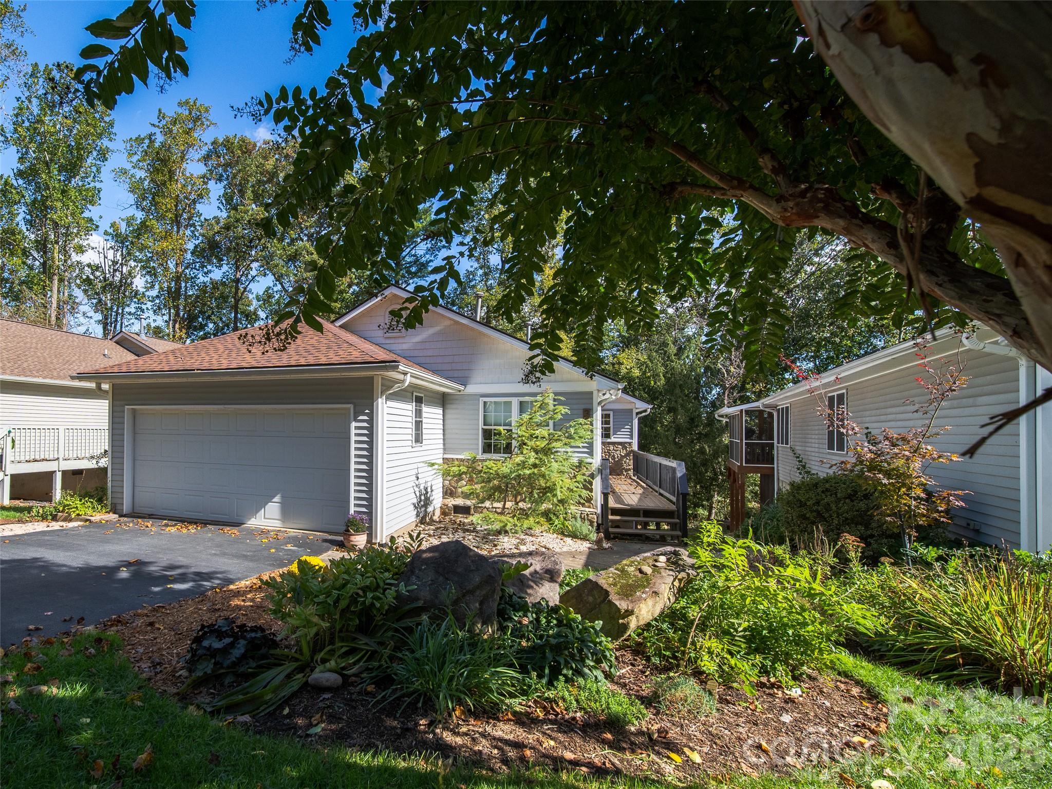 317 Ewarts Hill Road Property Photo 1