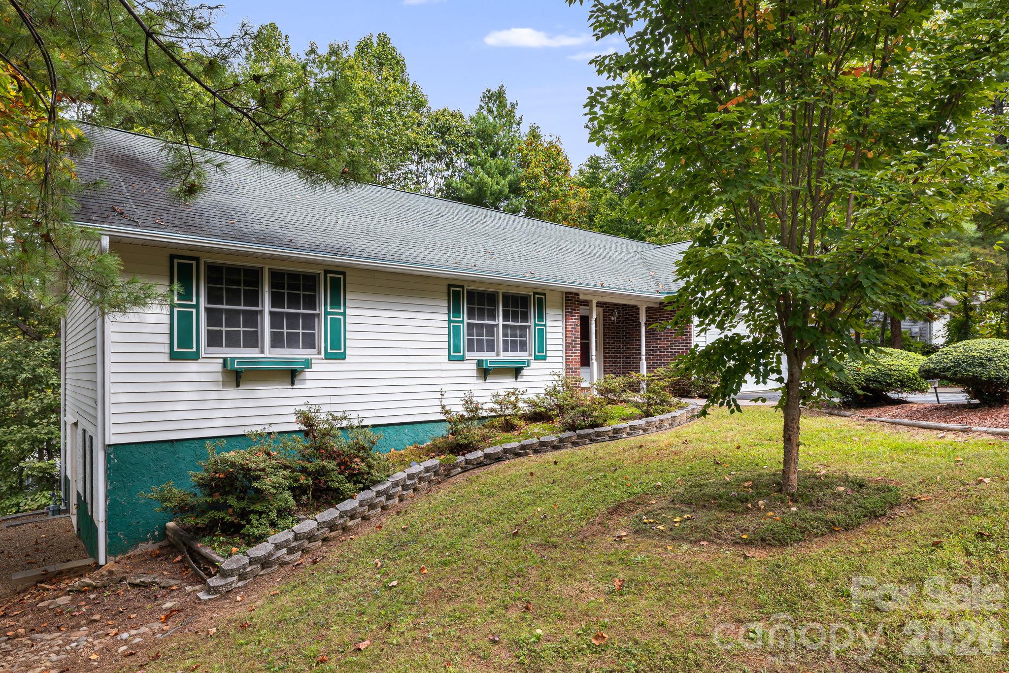 103 Tarragon Place Property Photo 4