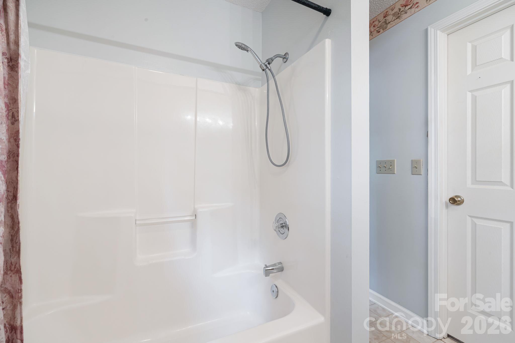103 Tarragon Place Property Photo 28