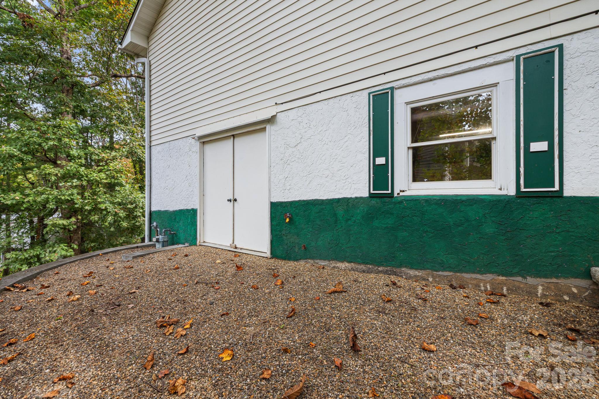 103 Tarragon Place Property Photo 39