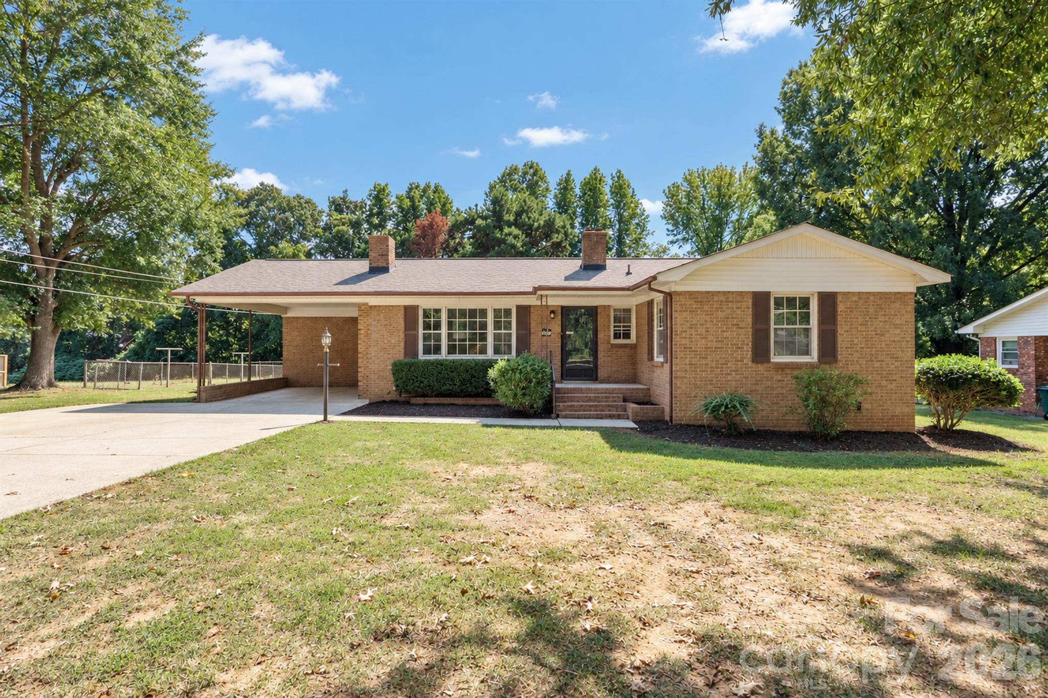 2530 Arnold Drive Property Photo 1