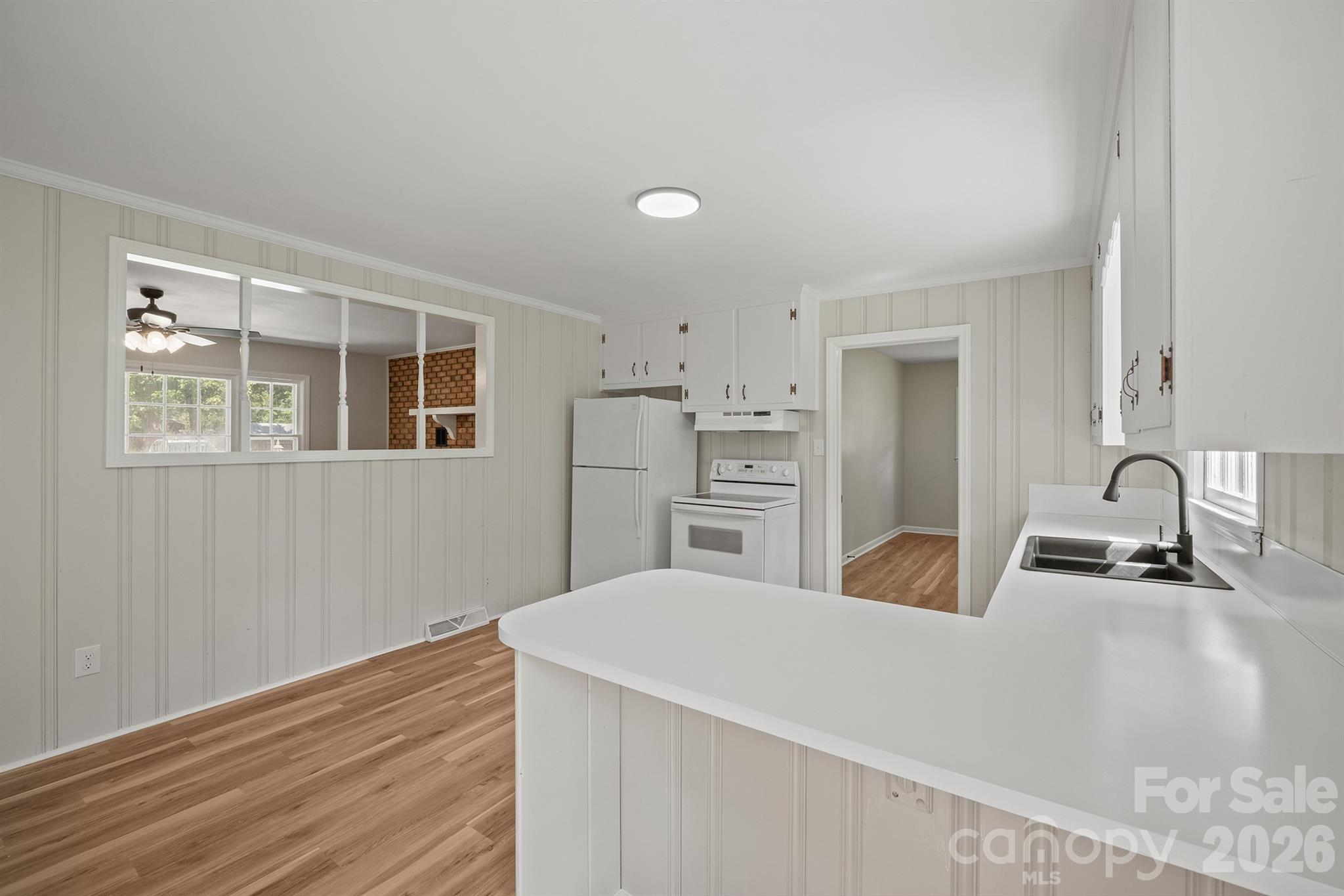 2530 Arnold Drive Property Photo 14