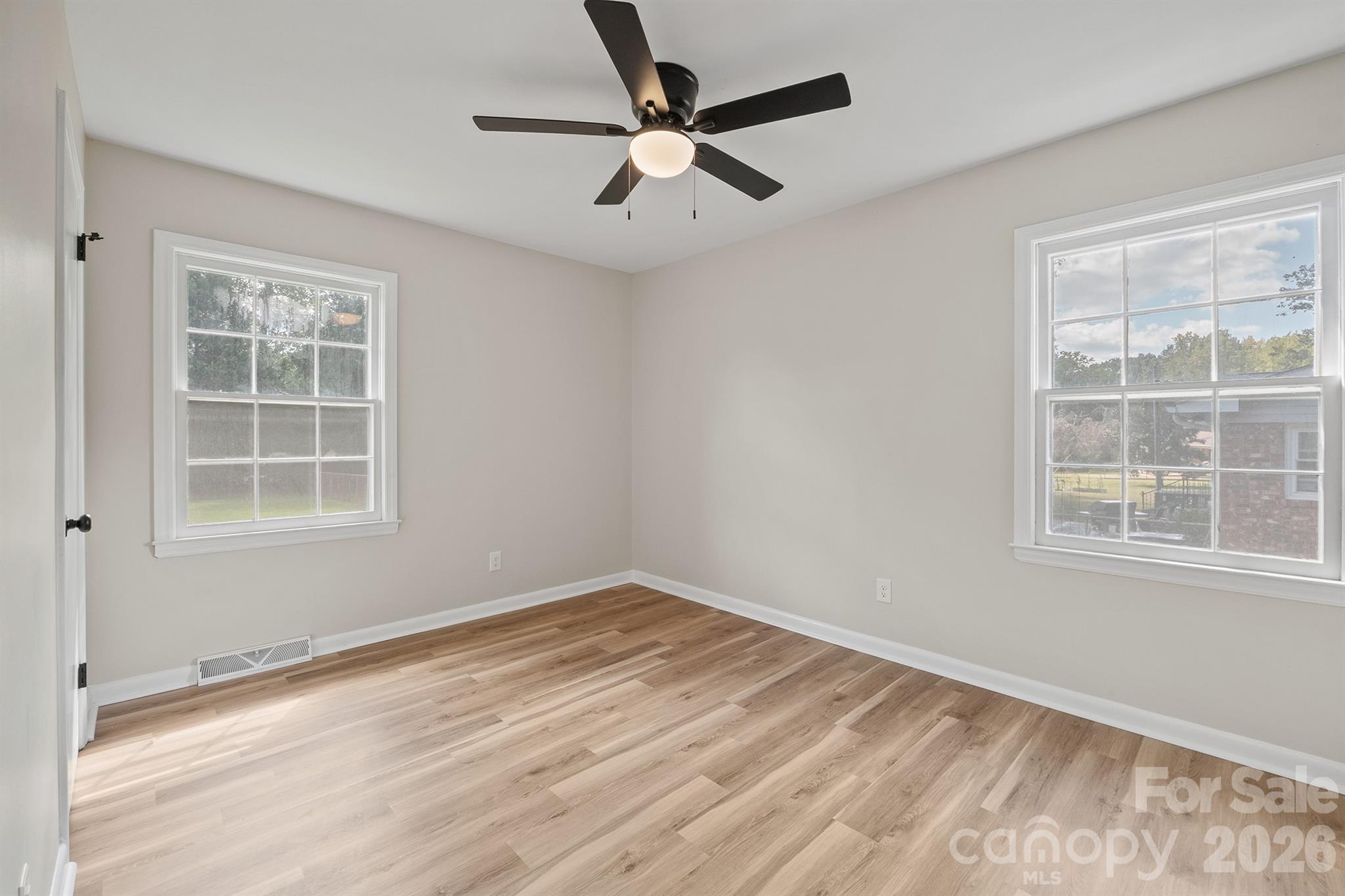 2530 Arnold Drive Property Photo 22