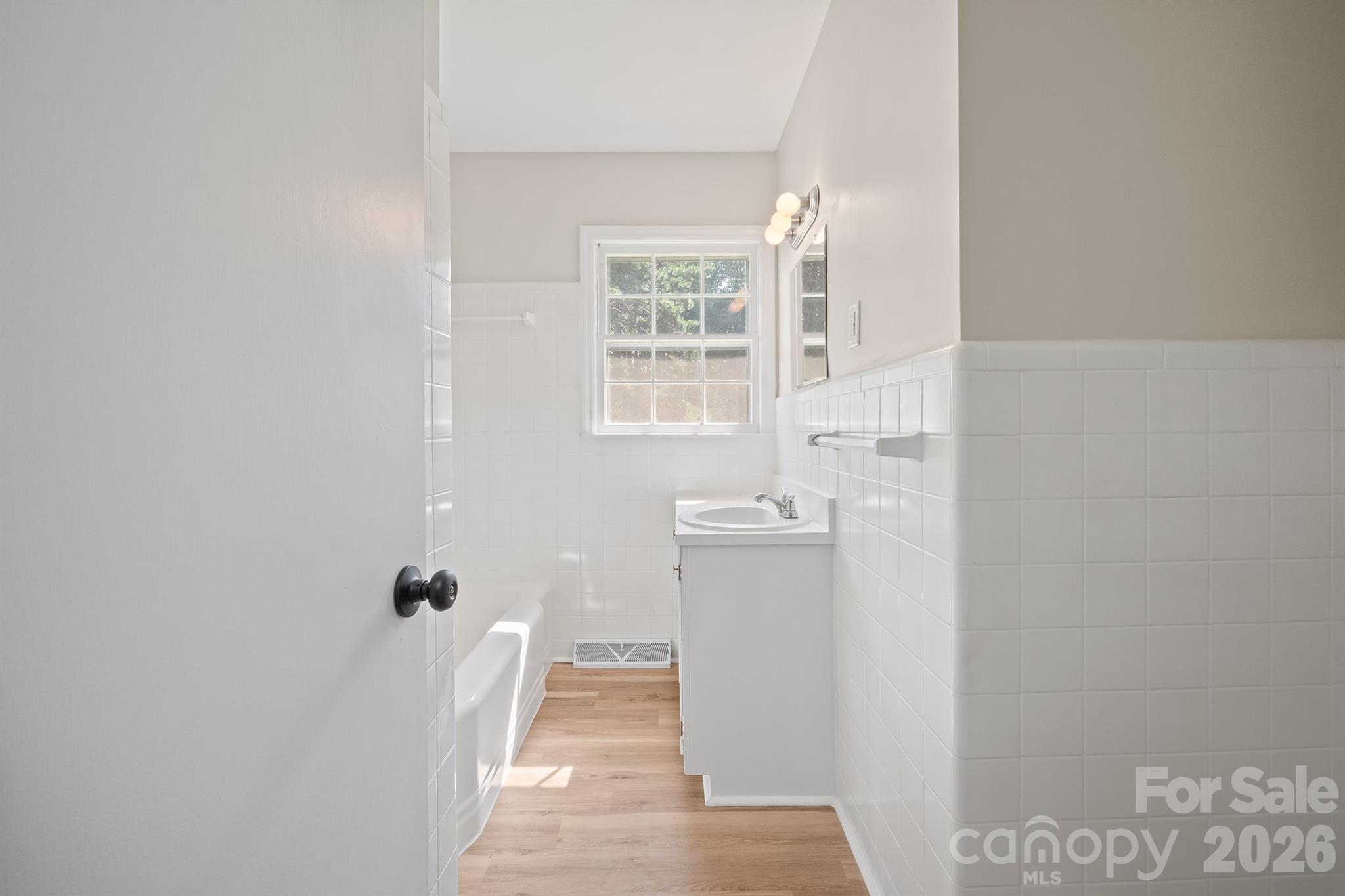 2530 Arnold Drive Property Photo 24