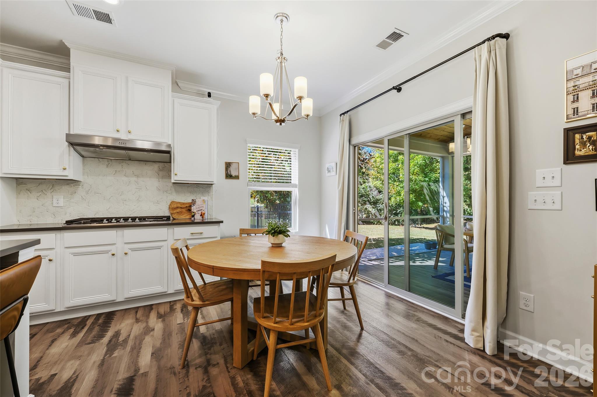 3000 Cedric Court Property Photo 13
