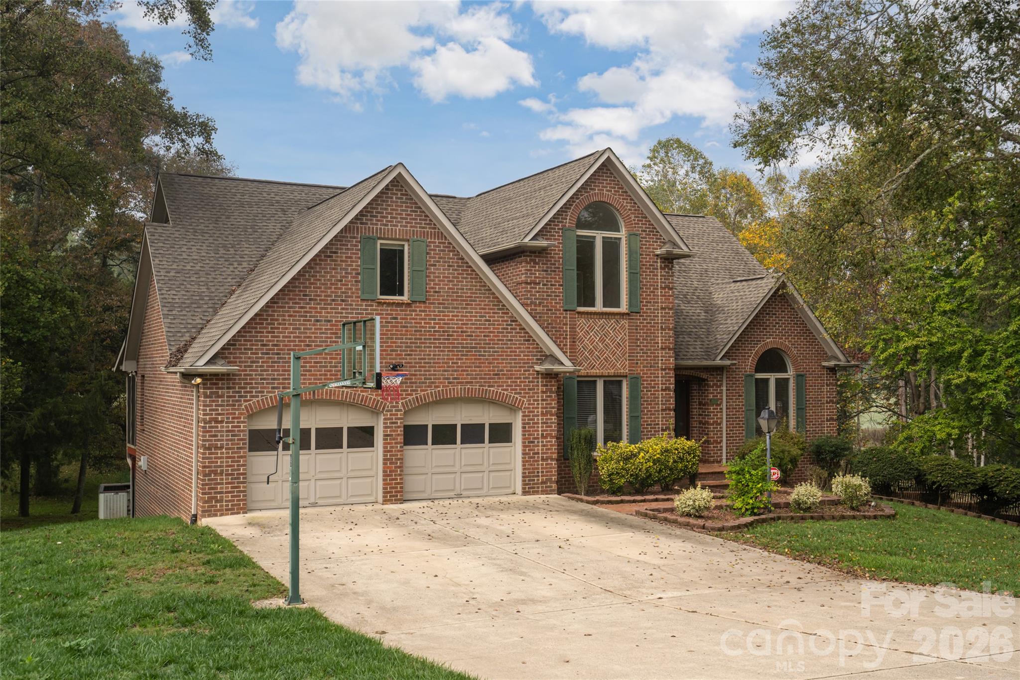 4943 Elmhurst Drive Property Photo 1