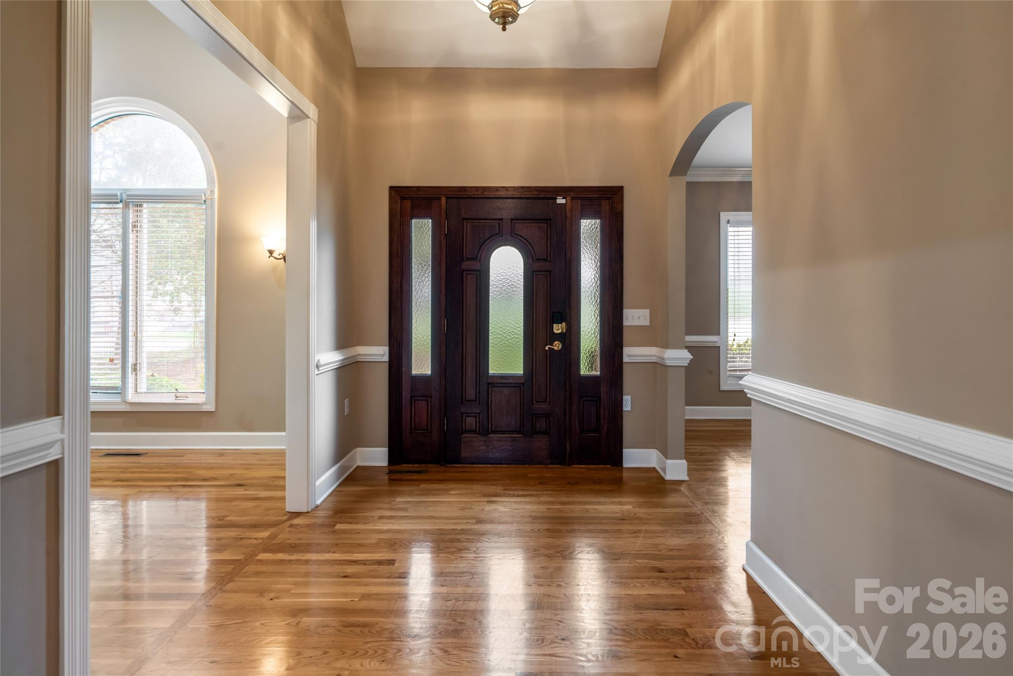 4943 Elmhurst Drive Property Photo 3