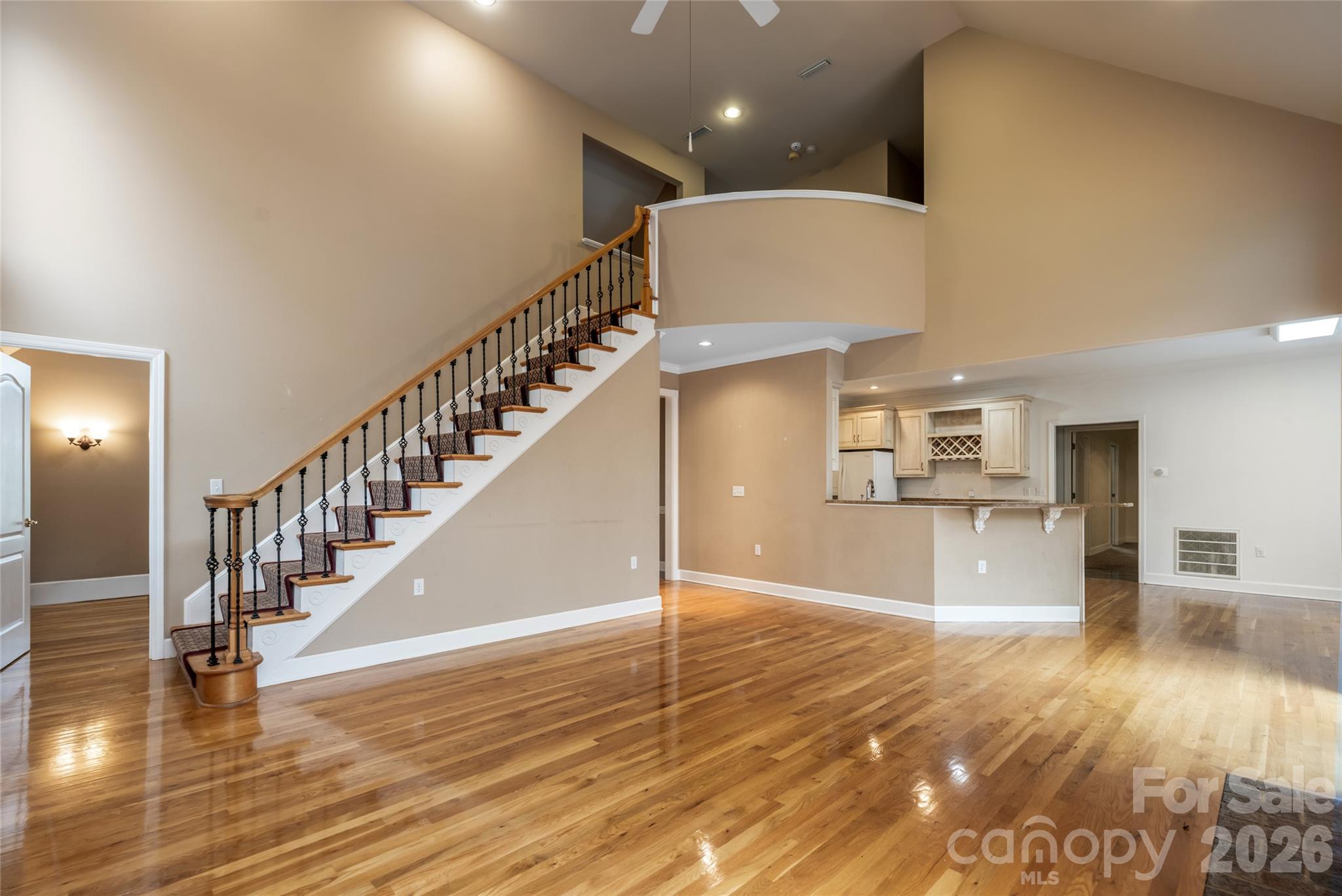 4943 Elmhurst Drive Property Photo 9