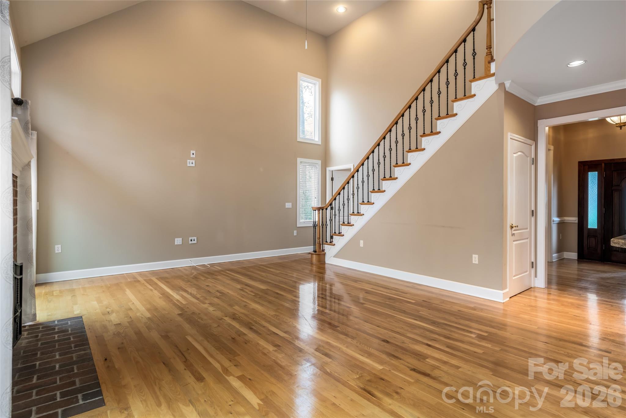4943 Elmhurst Drive Property Photo 10