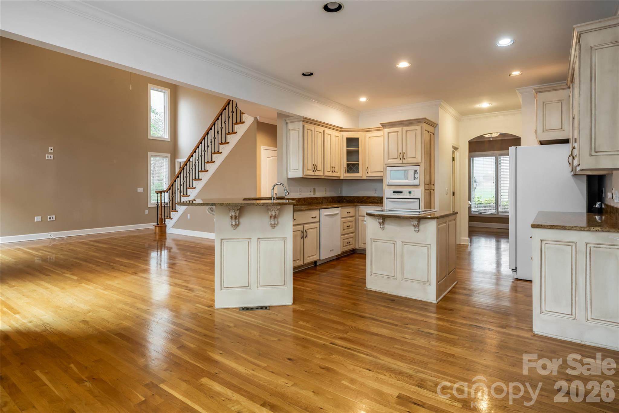 4943 Elmhurst Drive Property Photo 14