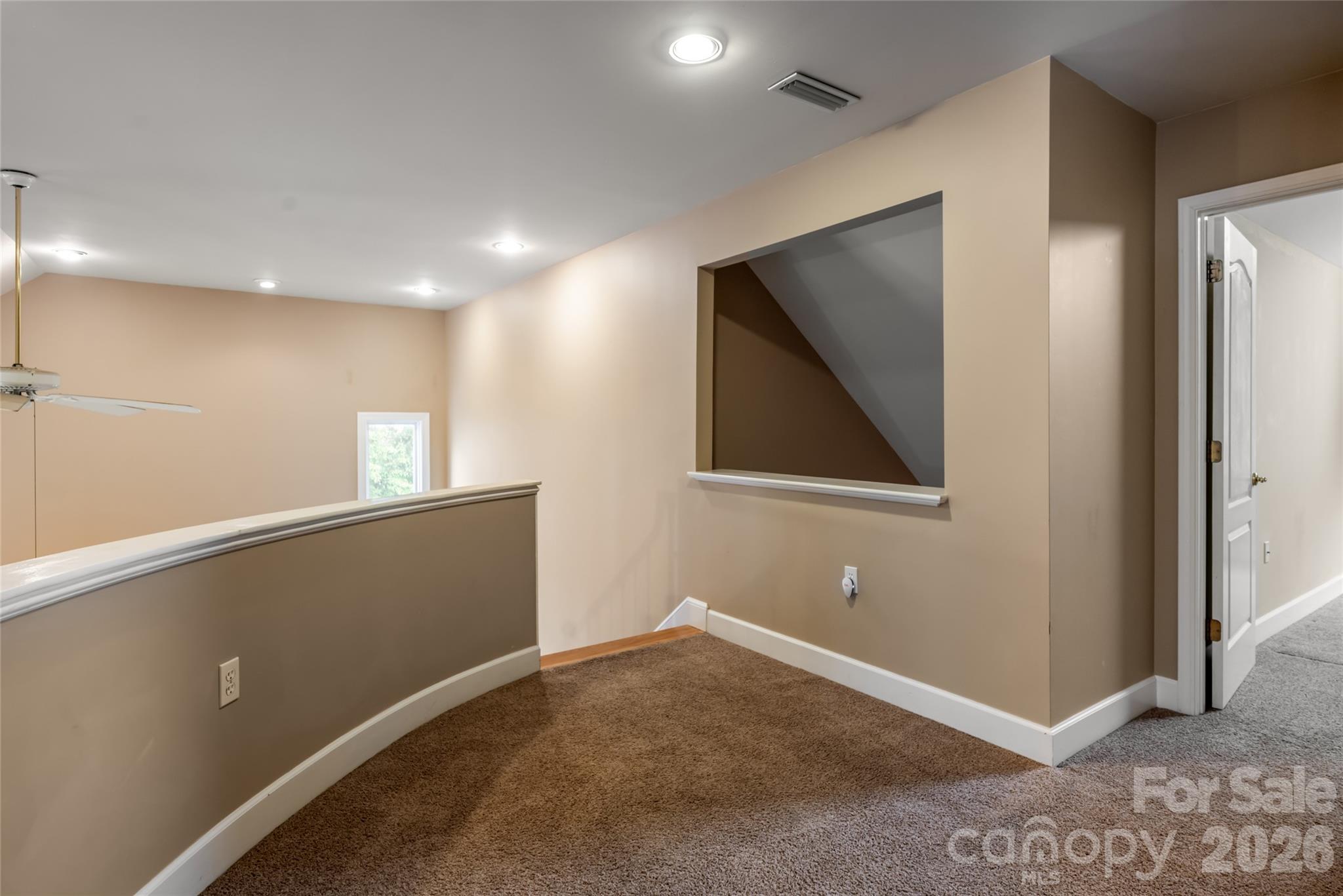 4943 Elmhurst Drive Property Photo 22