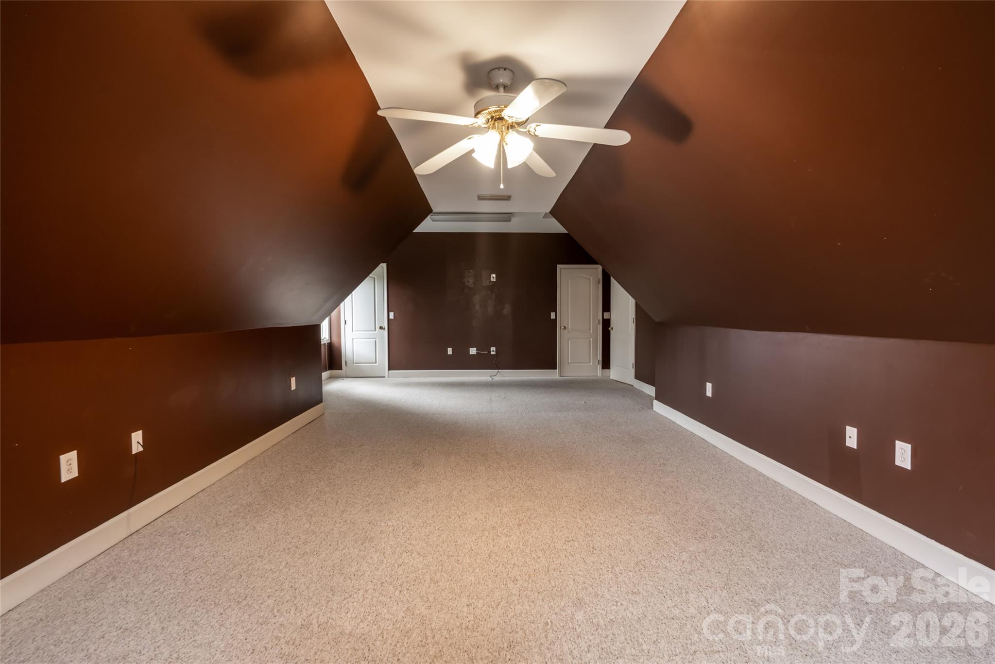 4943 Elmhurst Drive Property Photo 26