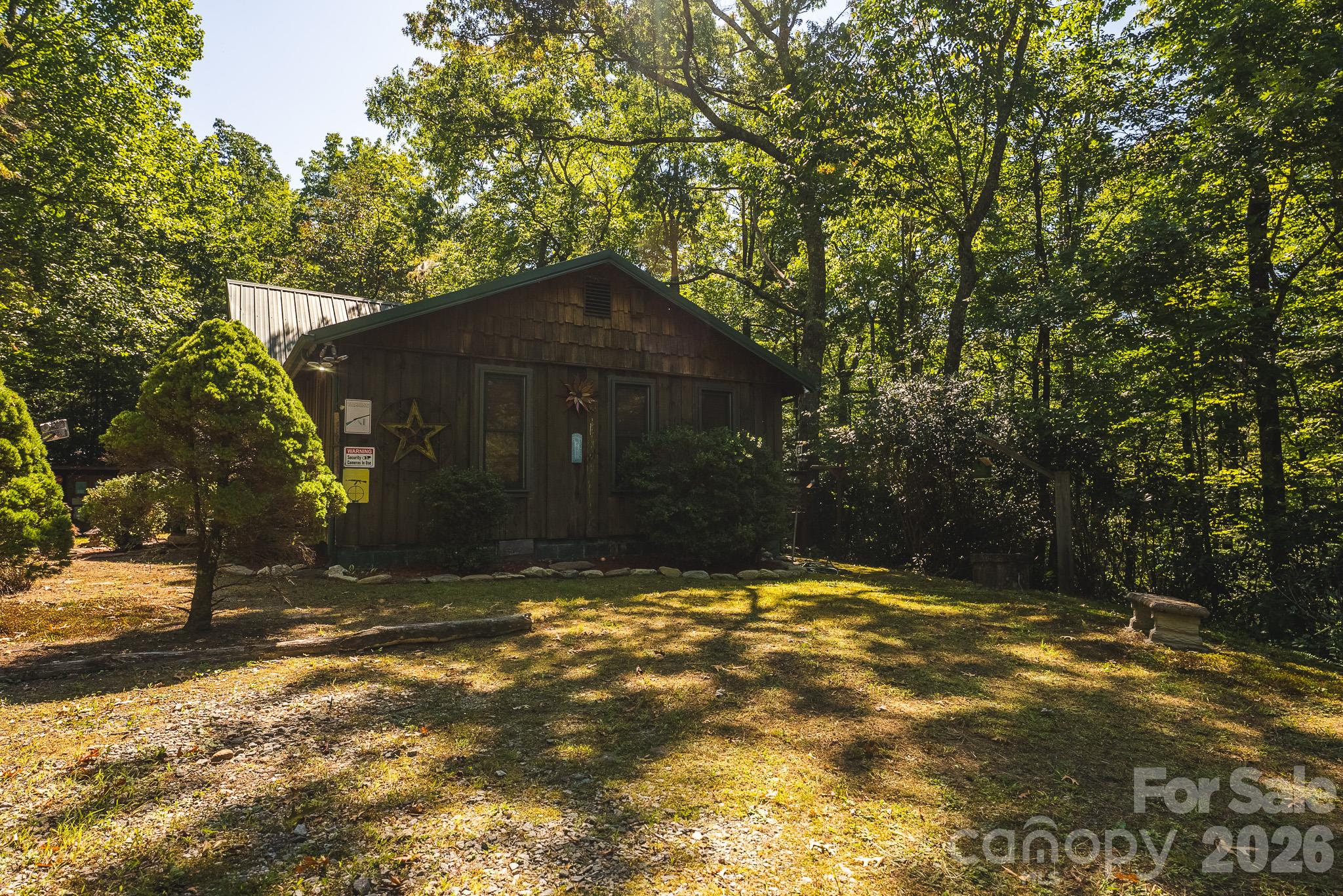 401 Shady Drive Property Photo 3
