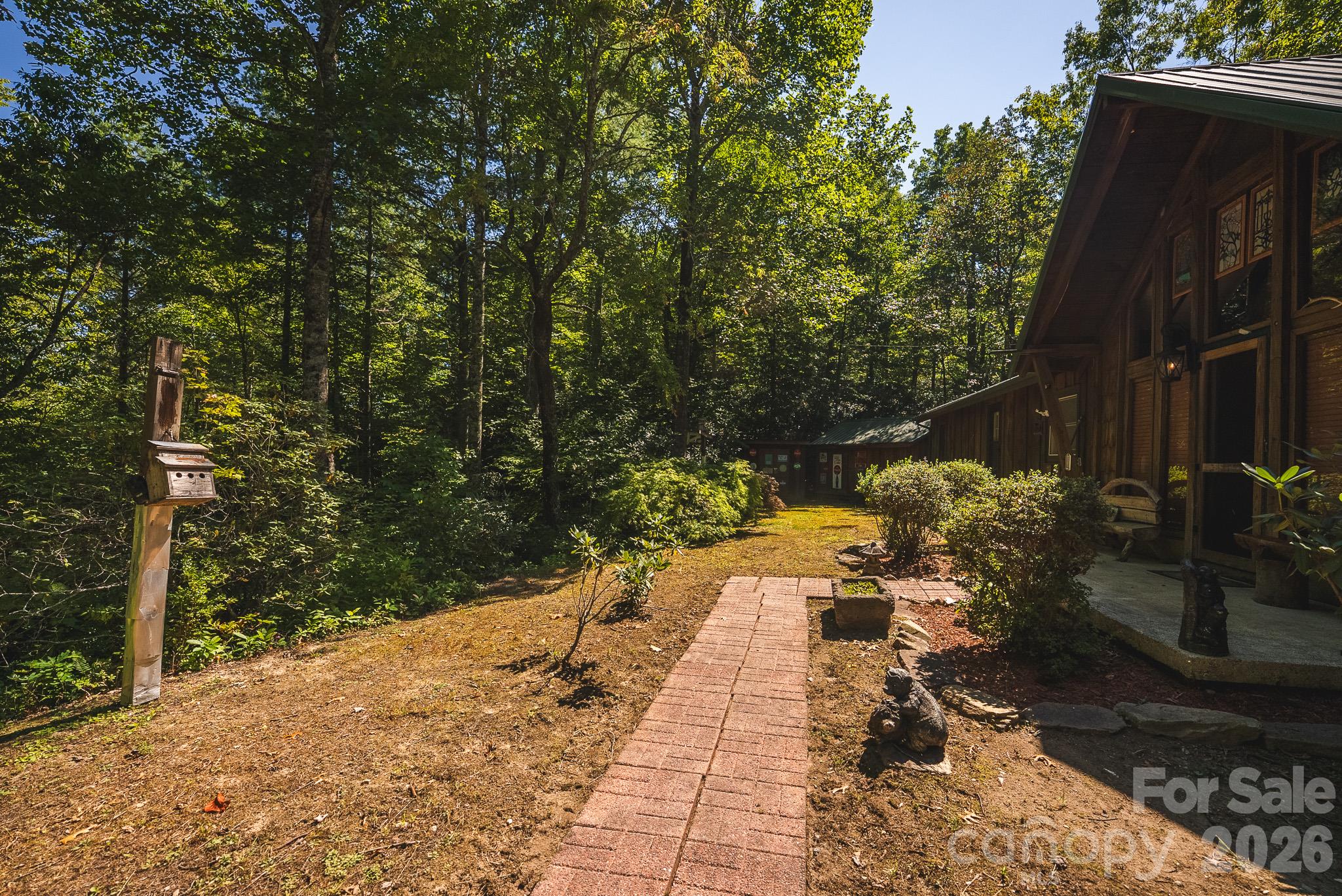 401 Shady Drive Property Photo 5