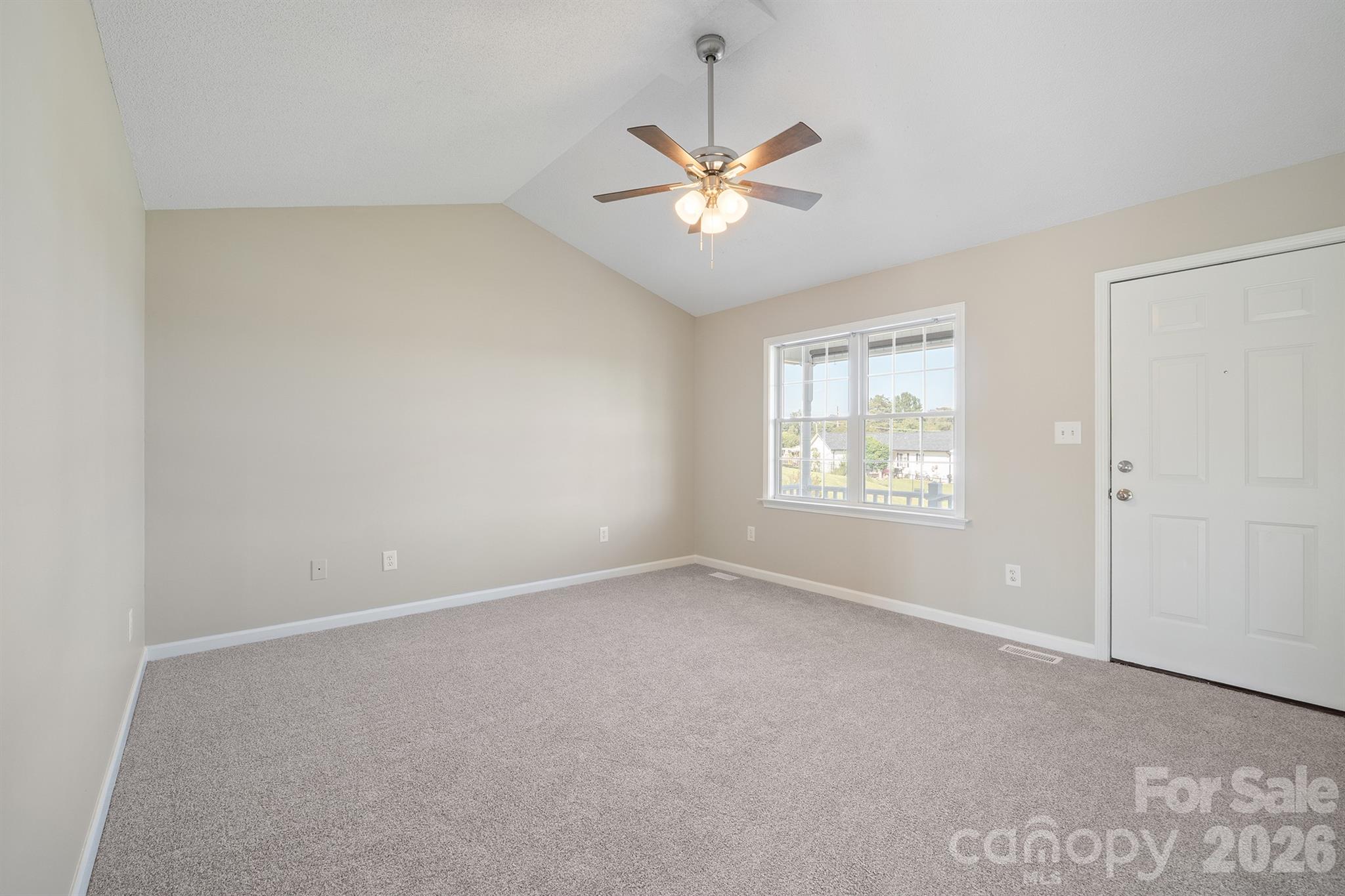 1061 Isenhour Court Property Photo 4