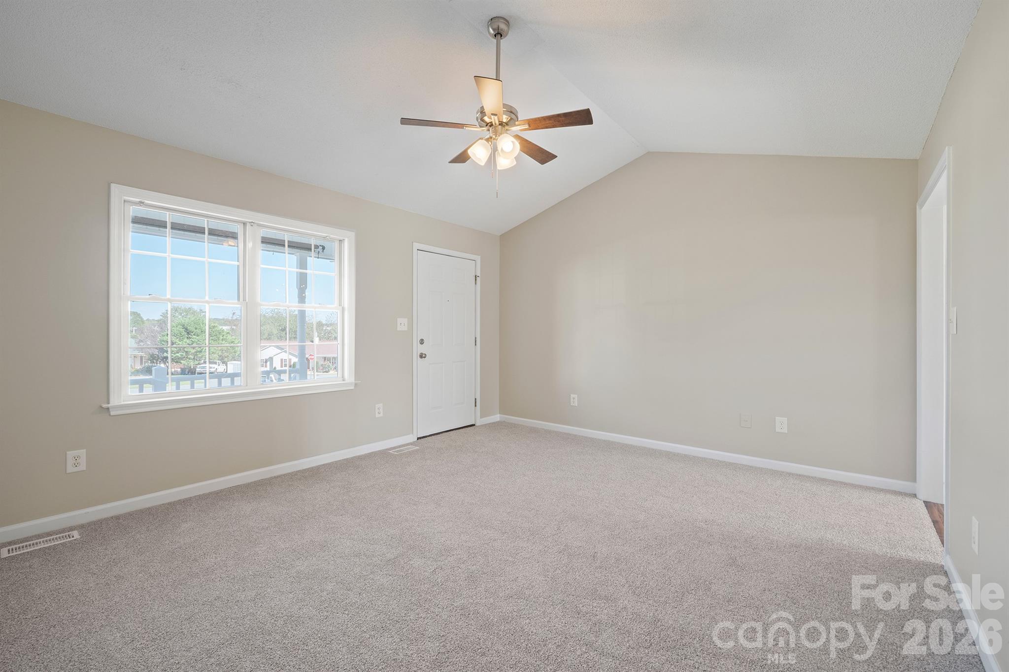 1061 Isenhour Court Property Photo 5