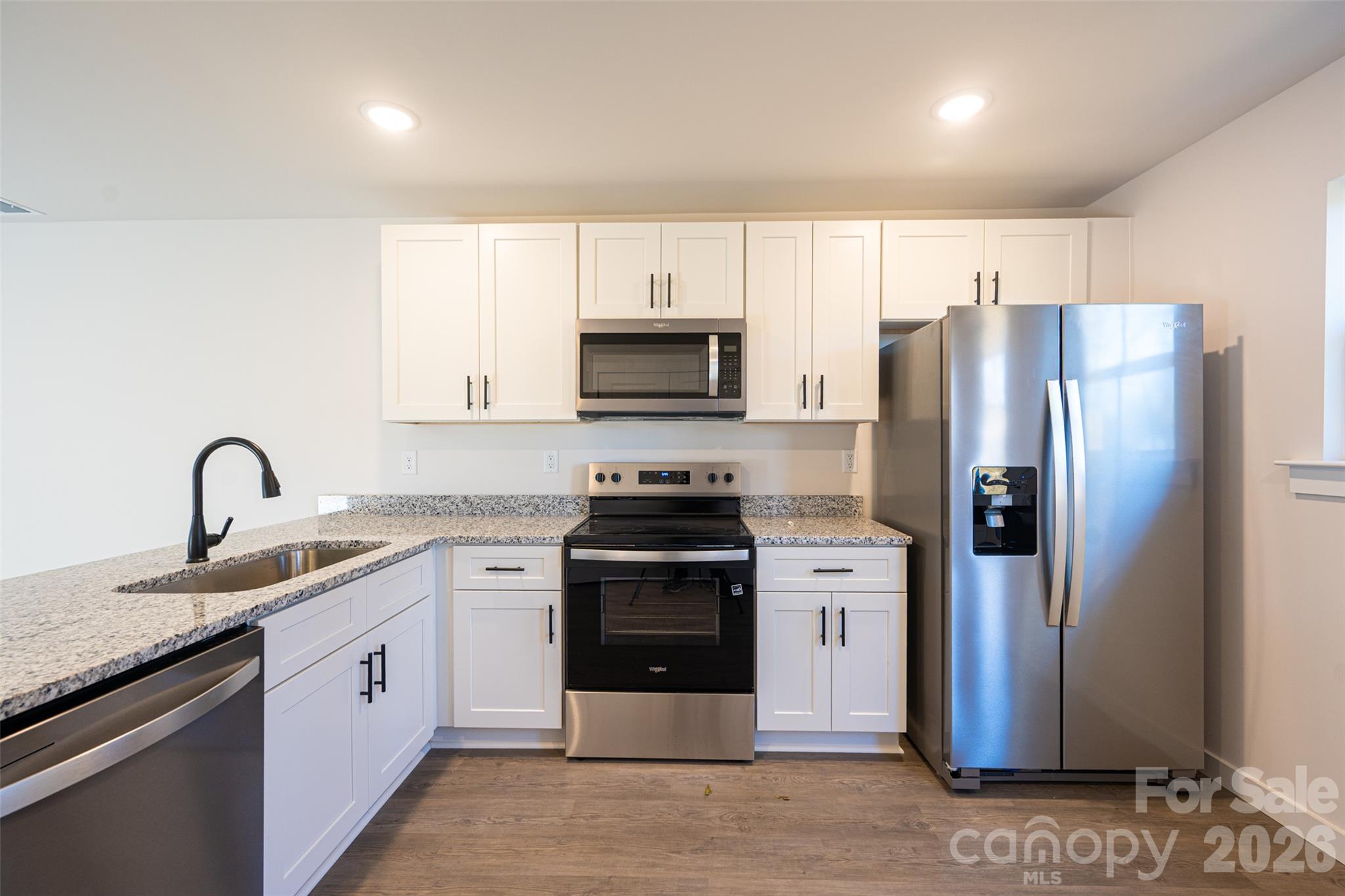 603-605 6th Avenue 2 Property Photo 2