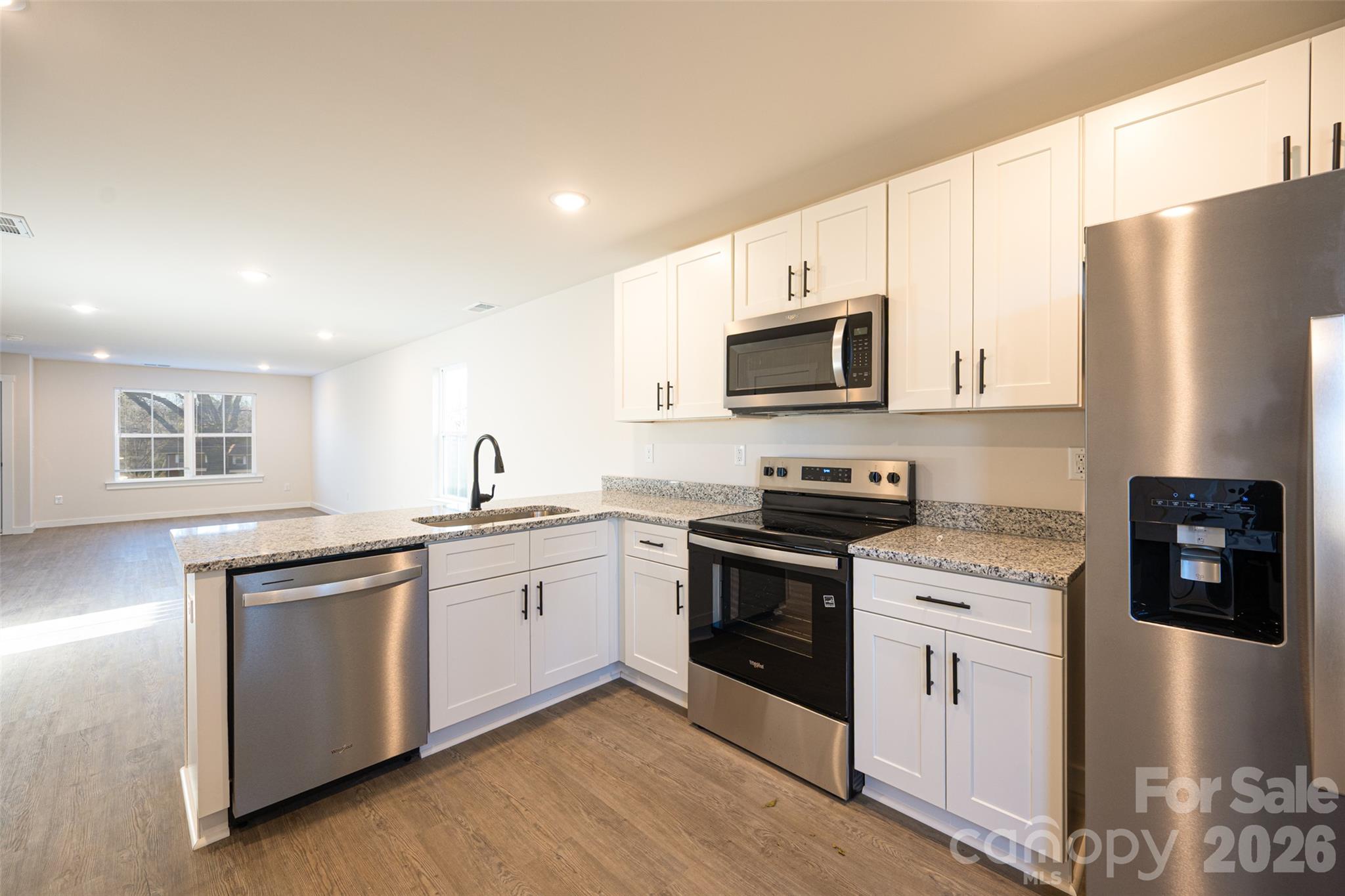 603-605 6th Avenue 2 Property Photo 3