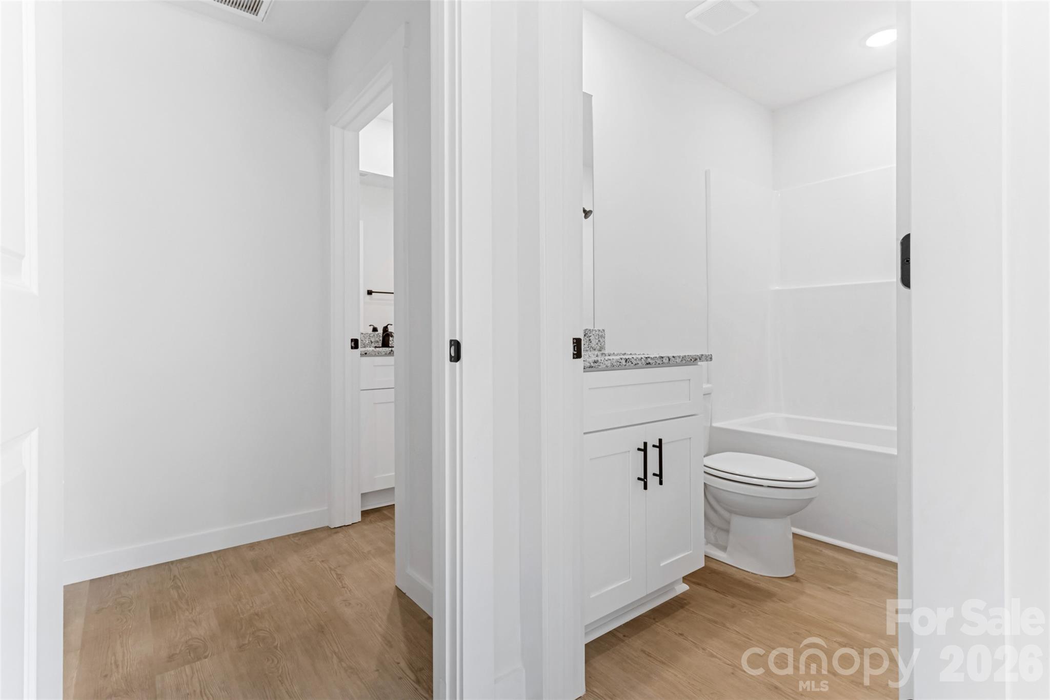 603-605 6th Avenue 2 Property Photo 13