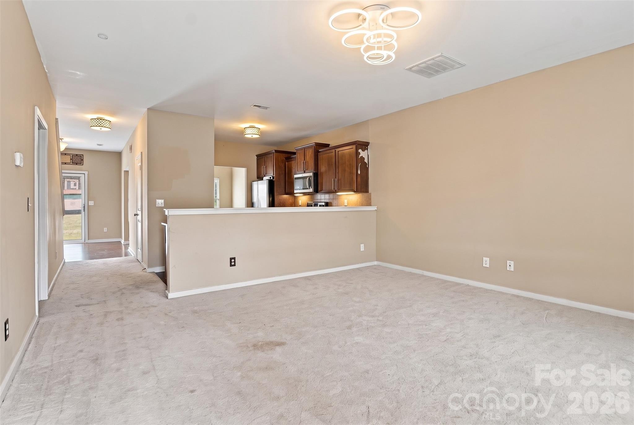 433 Battery Circle Property Photo 13
