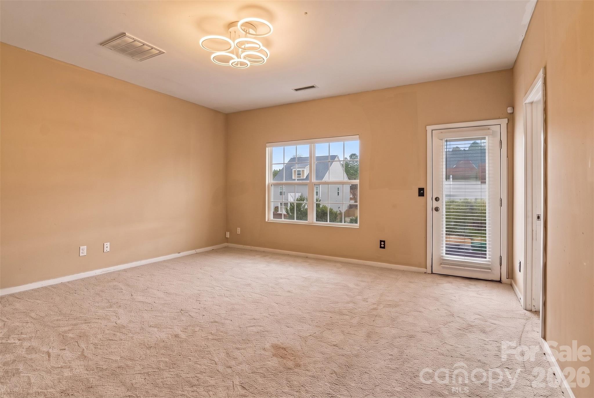 433 Battery Circle Property Photo 14