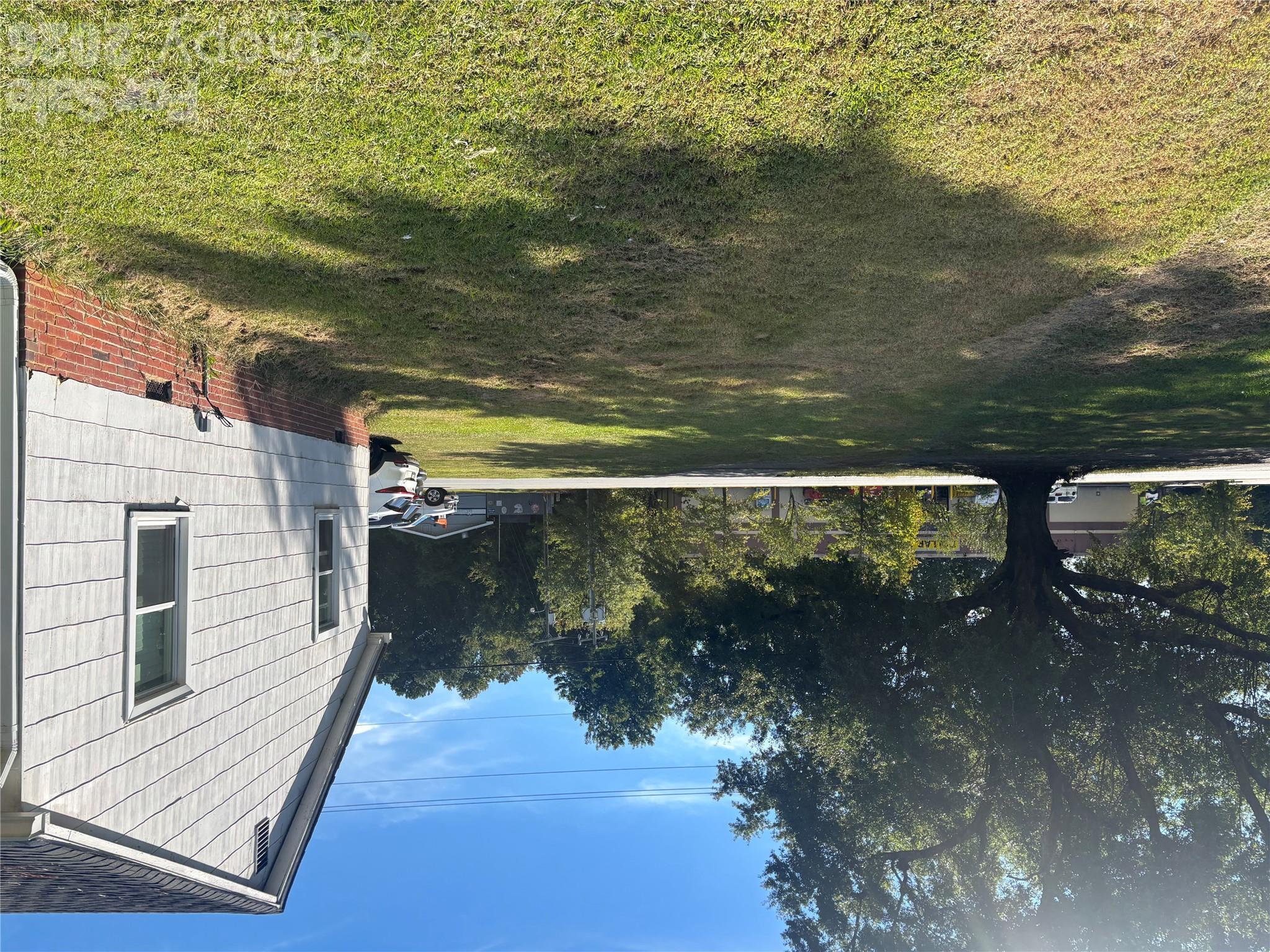 2615 S Anderson Road Property Photo 4
