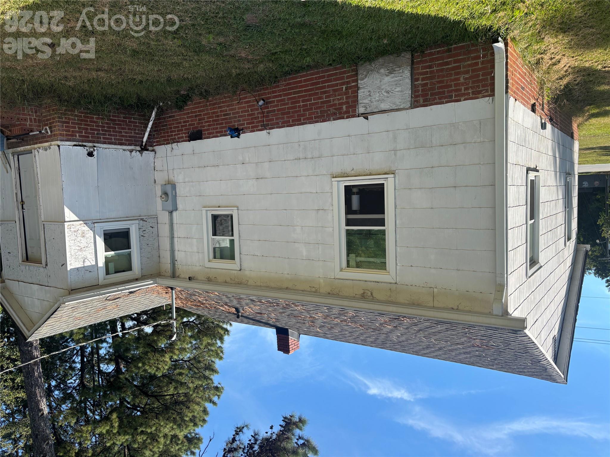 2615 S Anderson Road Property Photo 5