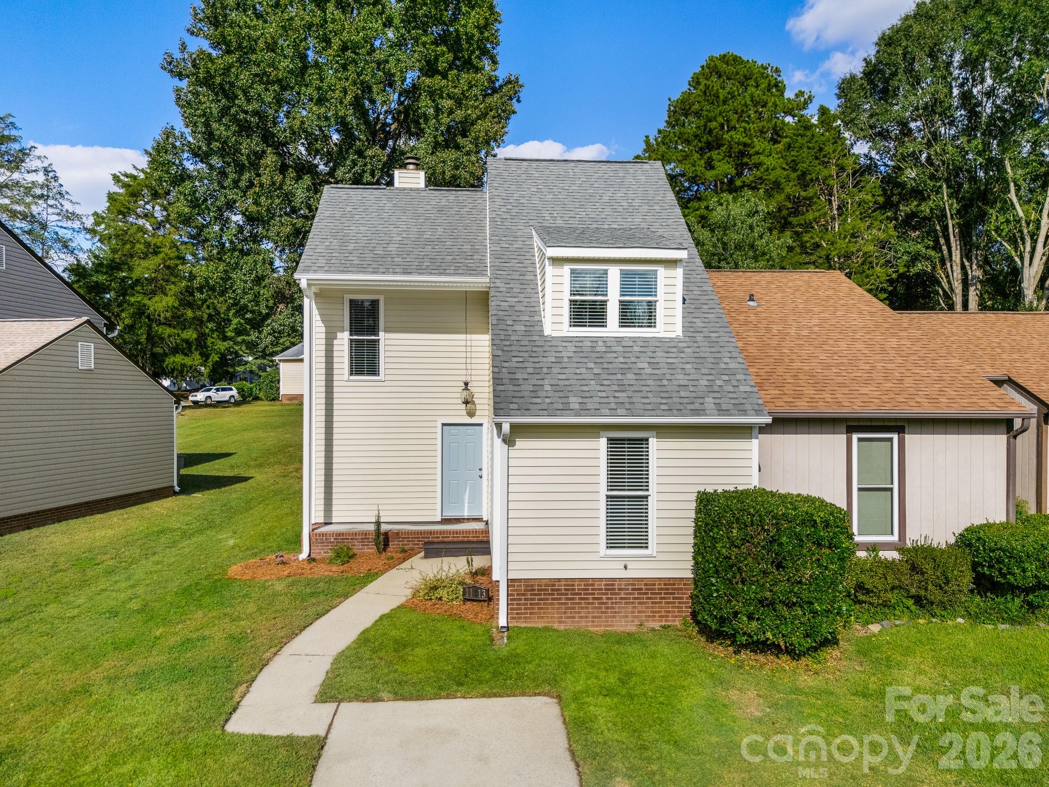 11413 Kingfisher Drive Property Photo 1
