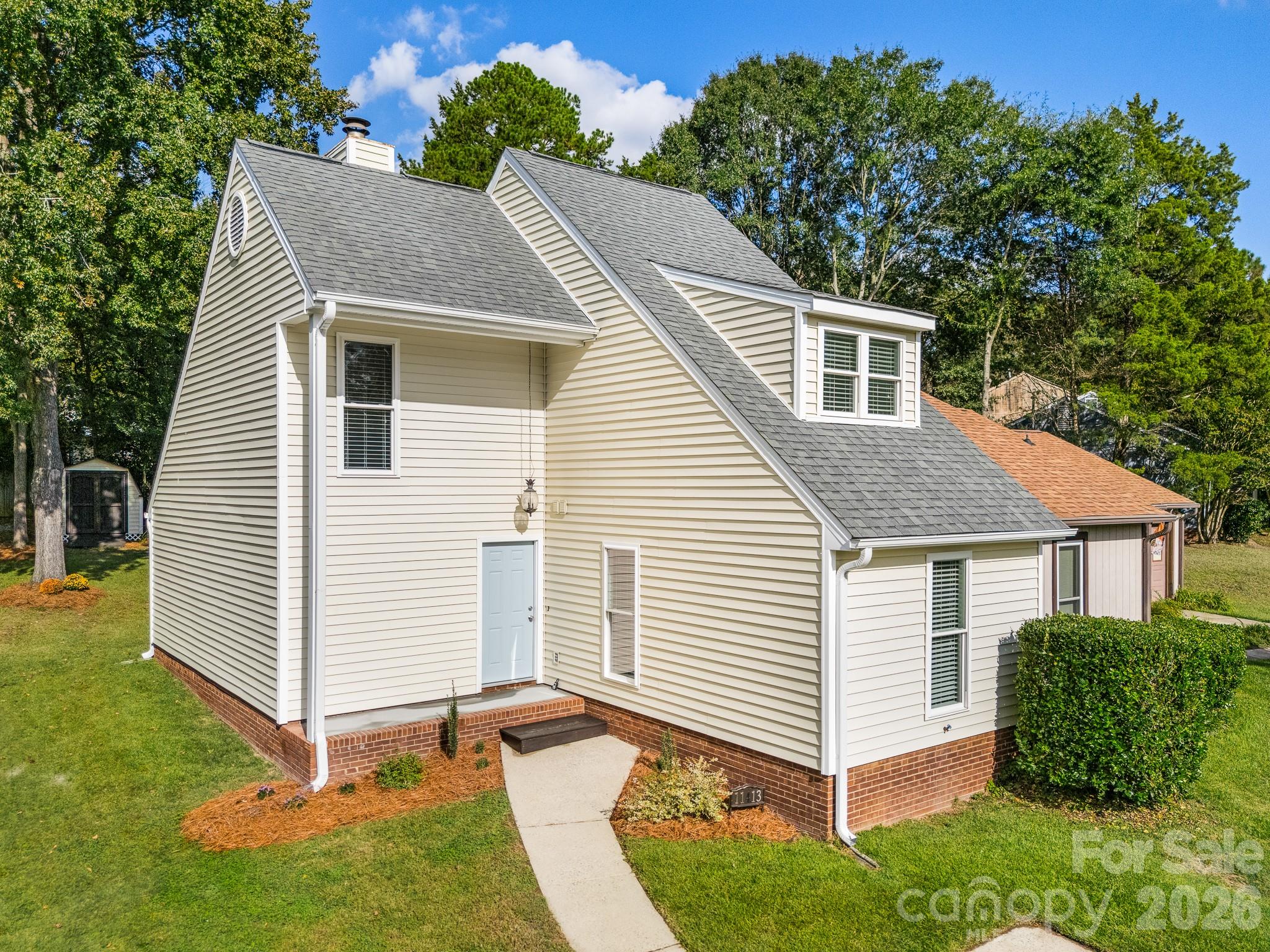 11413 Kingfisher Drive Property Photo 2