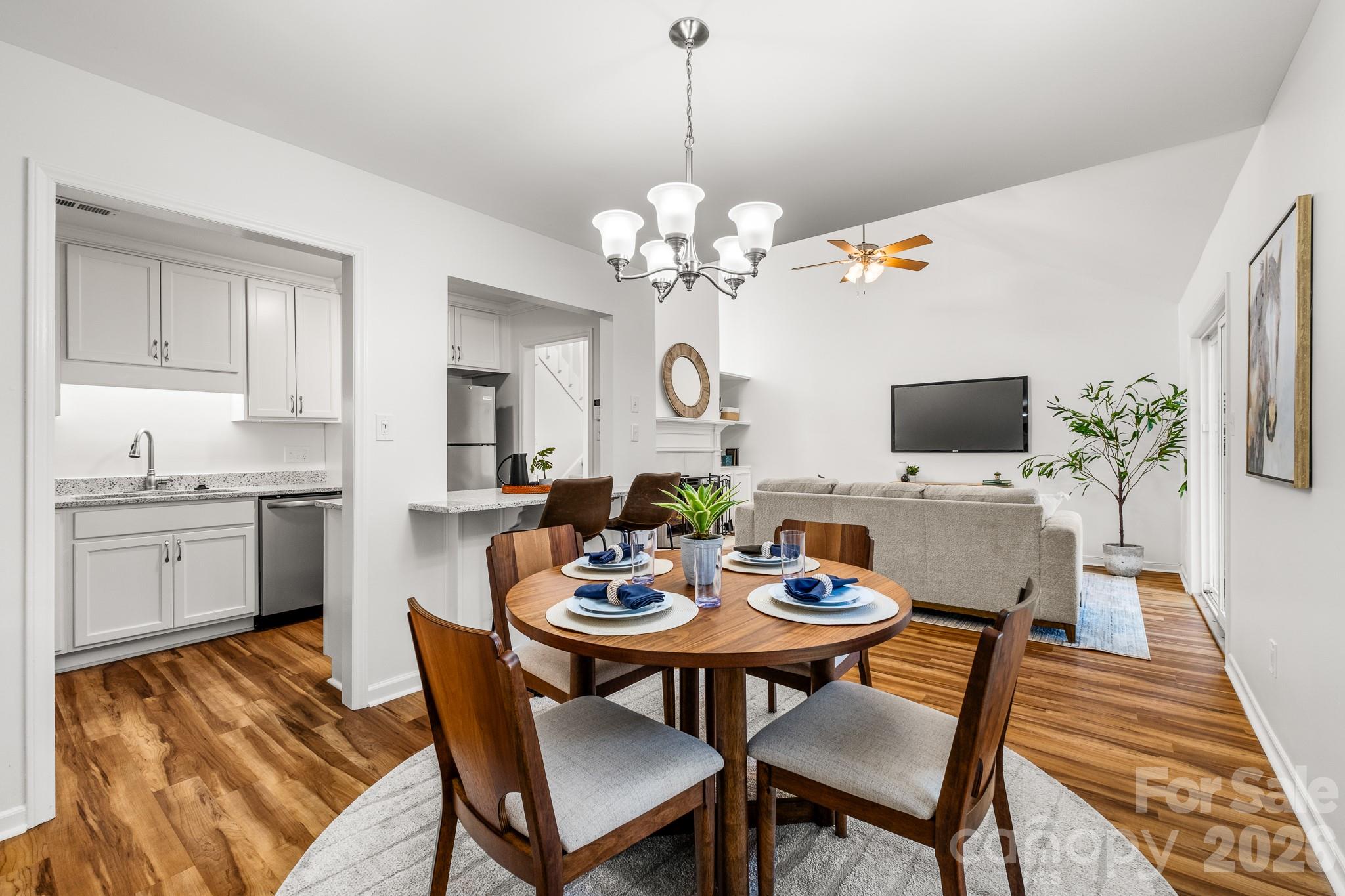11413 Kingfisher Drive Property Photo 4