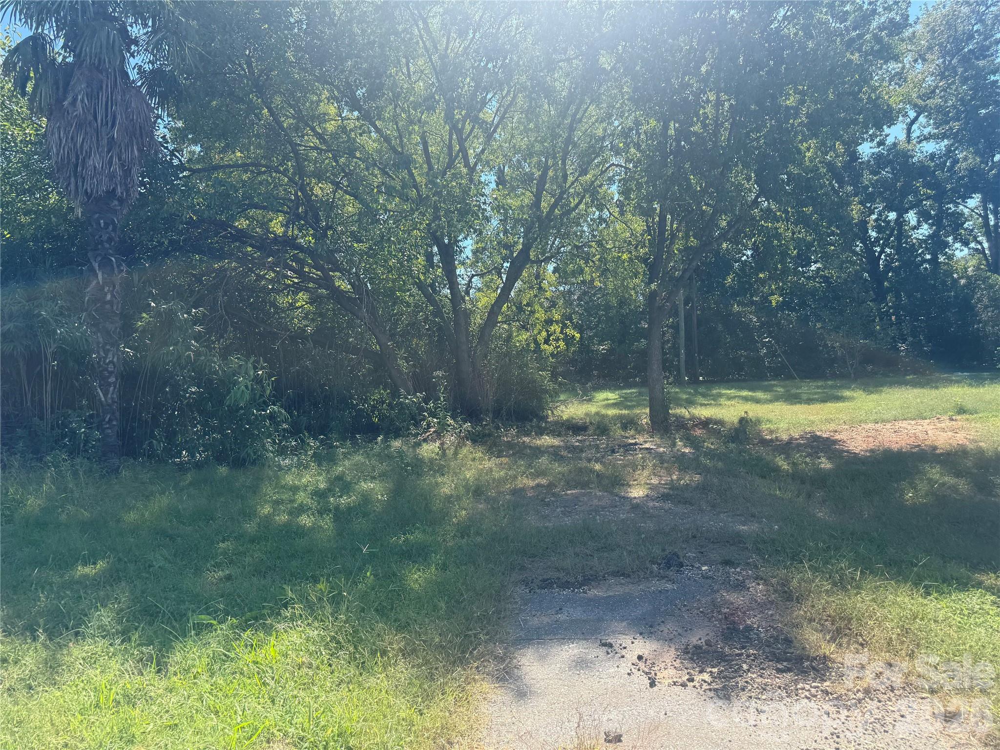 815 Oakdale Road Property Photo 4
