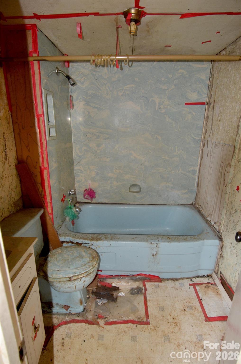 440 Hillcrest Drive Property Photo 8