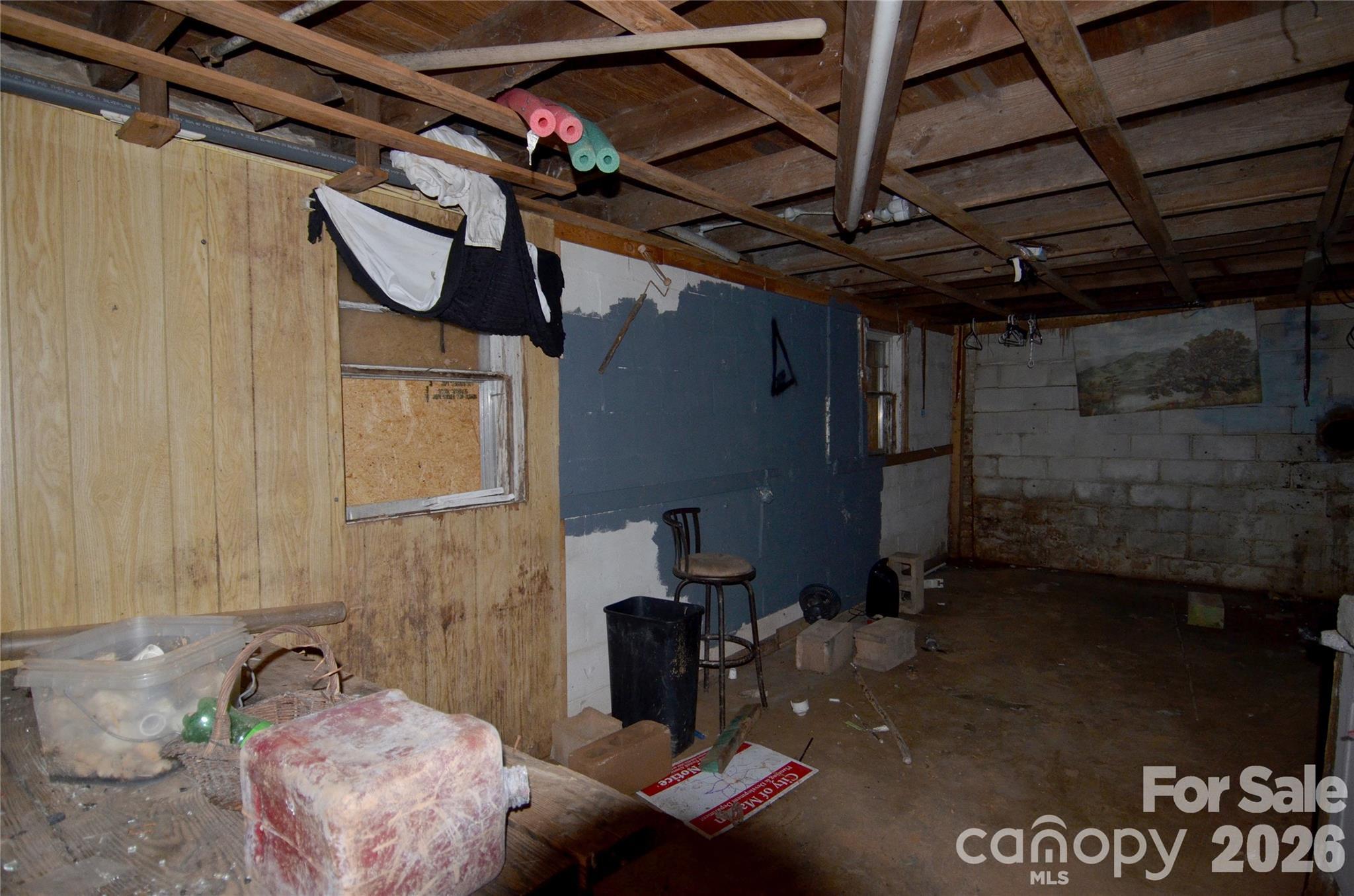 440 Hillcrest Drive Property Photo 11