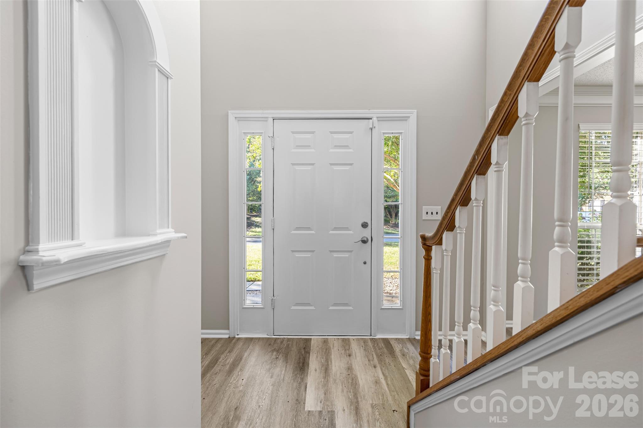 6102 Tesh Court Property Photo 4