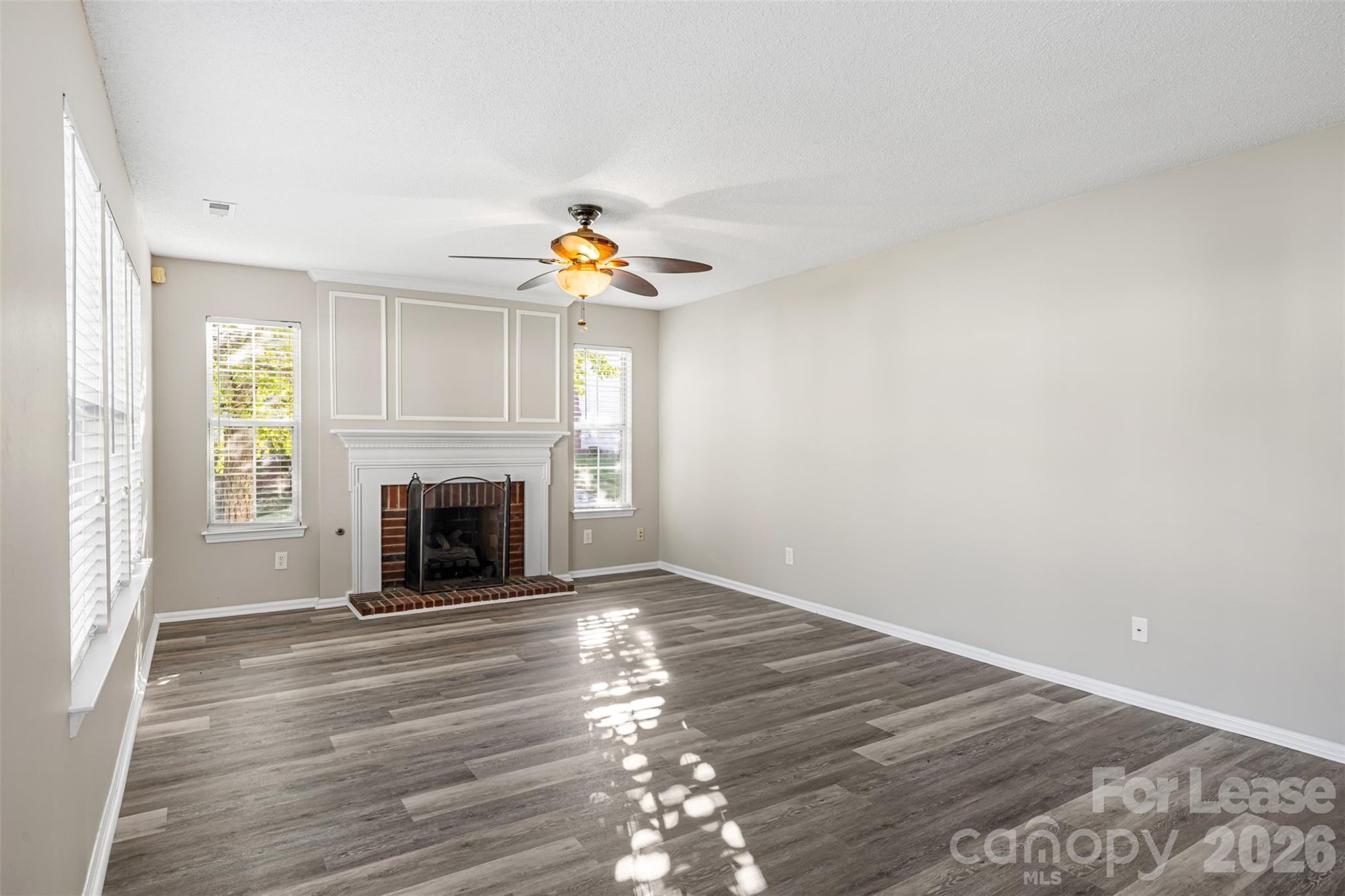 6102 Tesh Court Property Photo 6