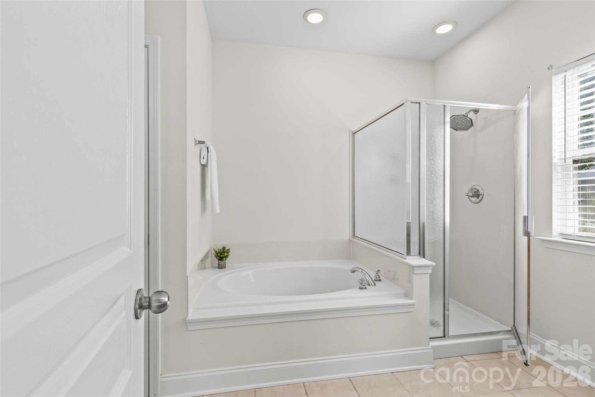 5003 Symphony Lane Property Photo 38