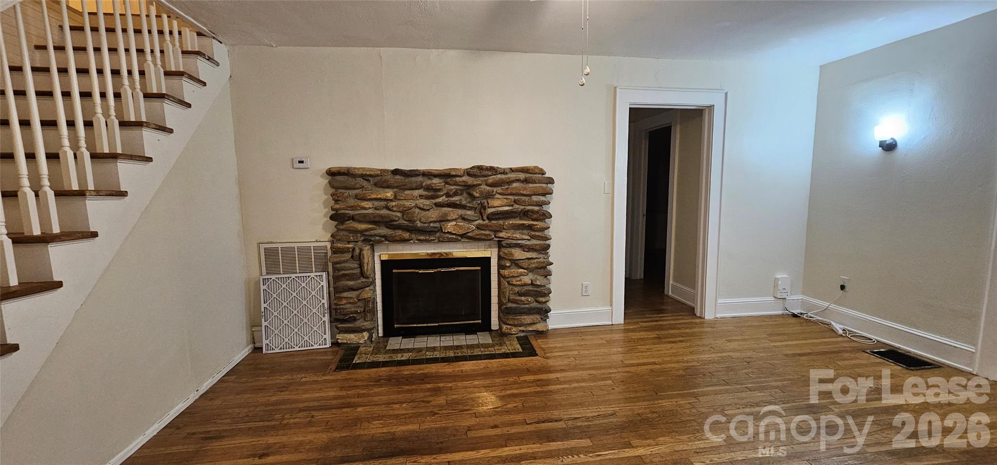 1012 8th Street Property Photo 2