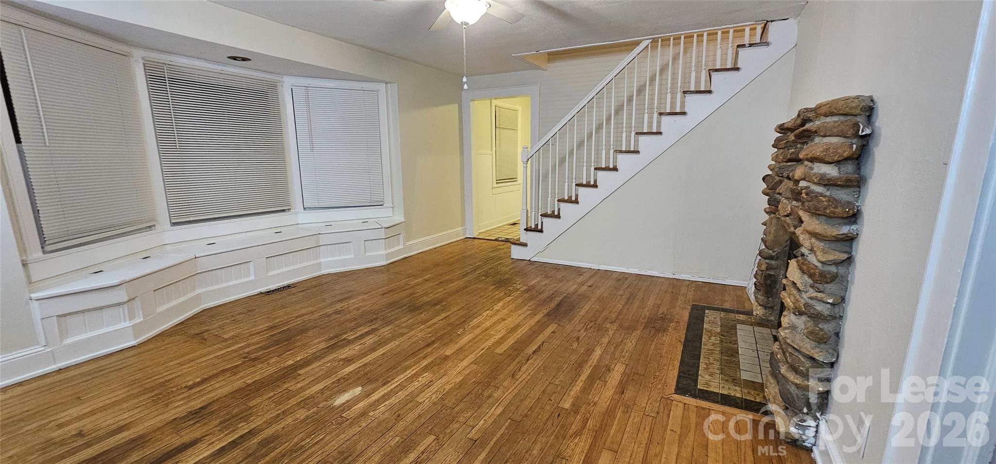 1012 8th Street Property Photo 3
